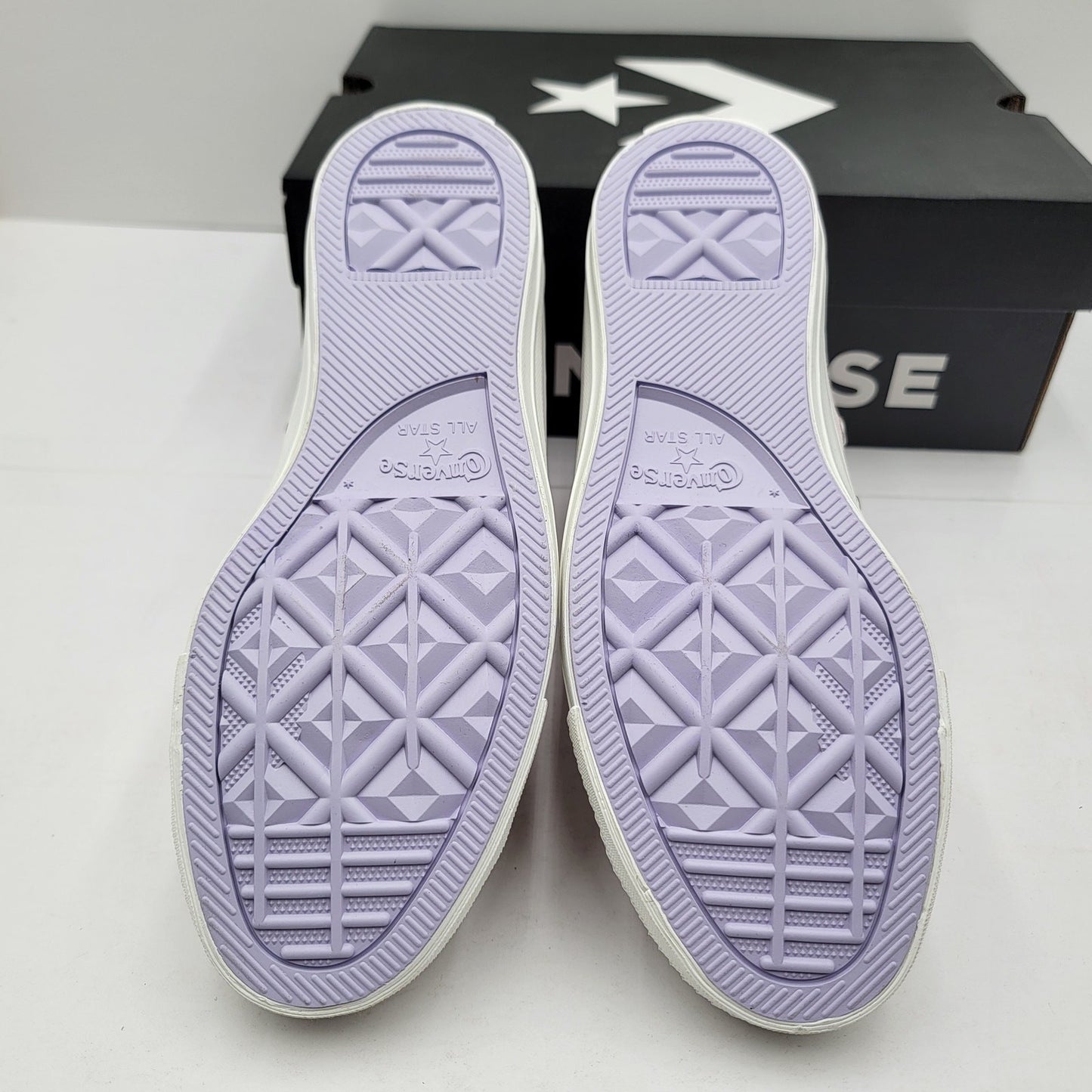 Converse CTAS High Embroidered Crystals - Women's Size 7.55