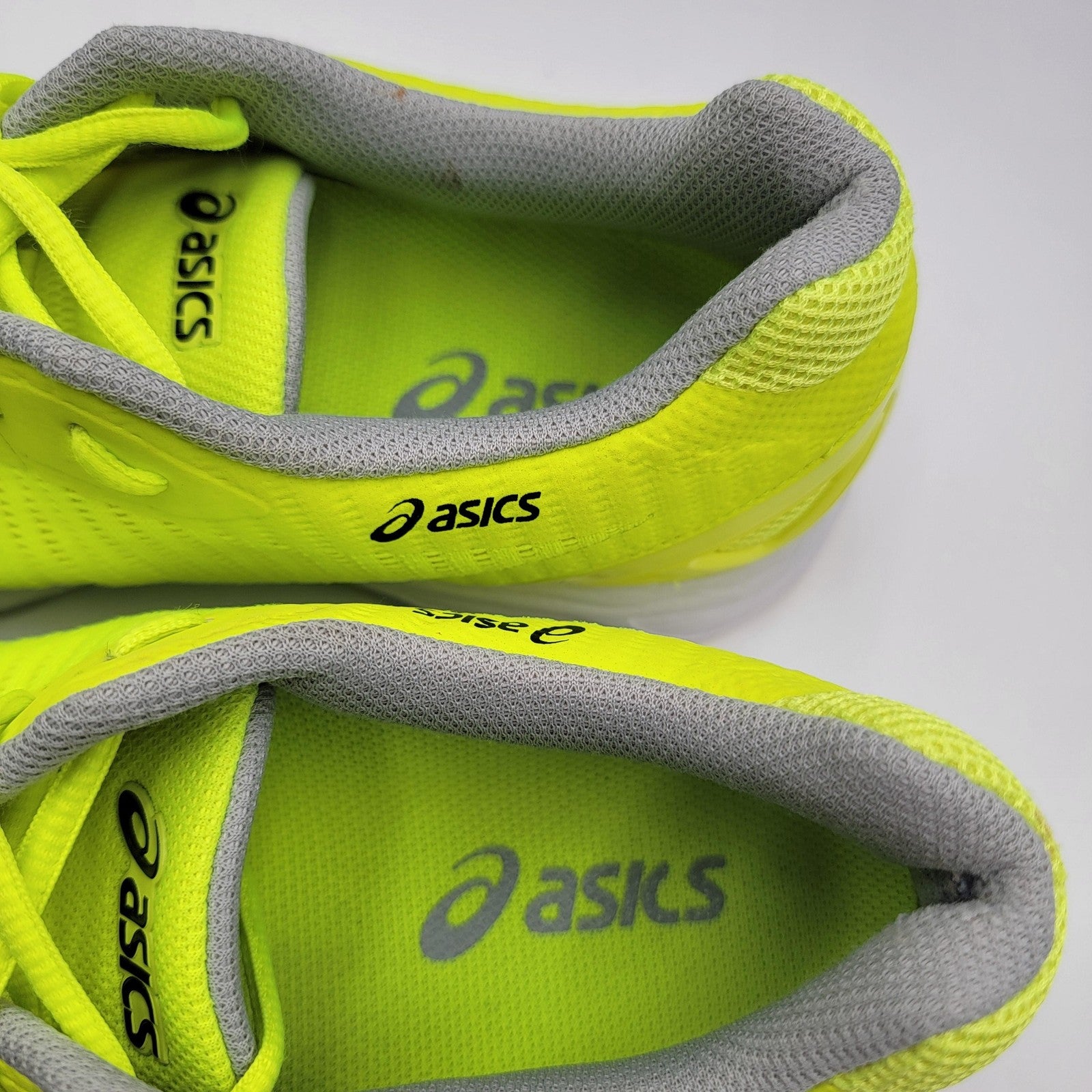 Asics GelDS Trainer FlyteFoam Running Shoes Men 9.5 US Yellow Lightweight