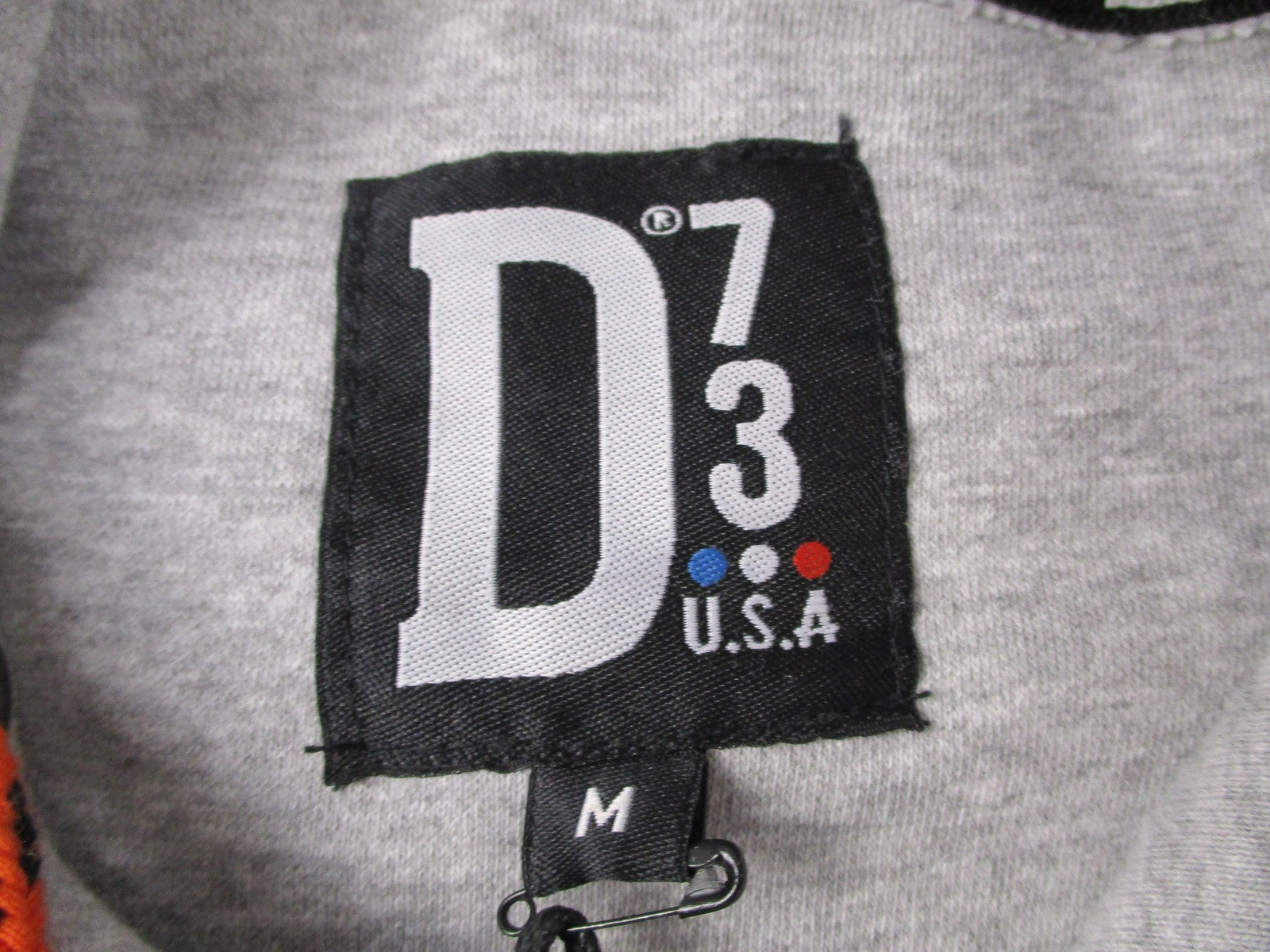 D73 USA Hot Wheels Hoodie Sweatshirt Womens M Light Grey Pullover Graphic 12946