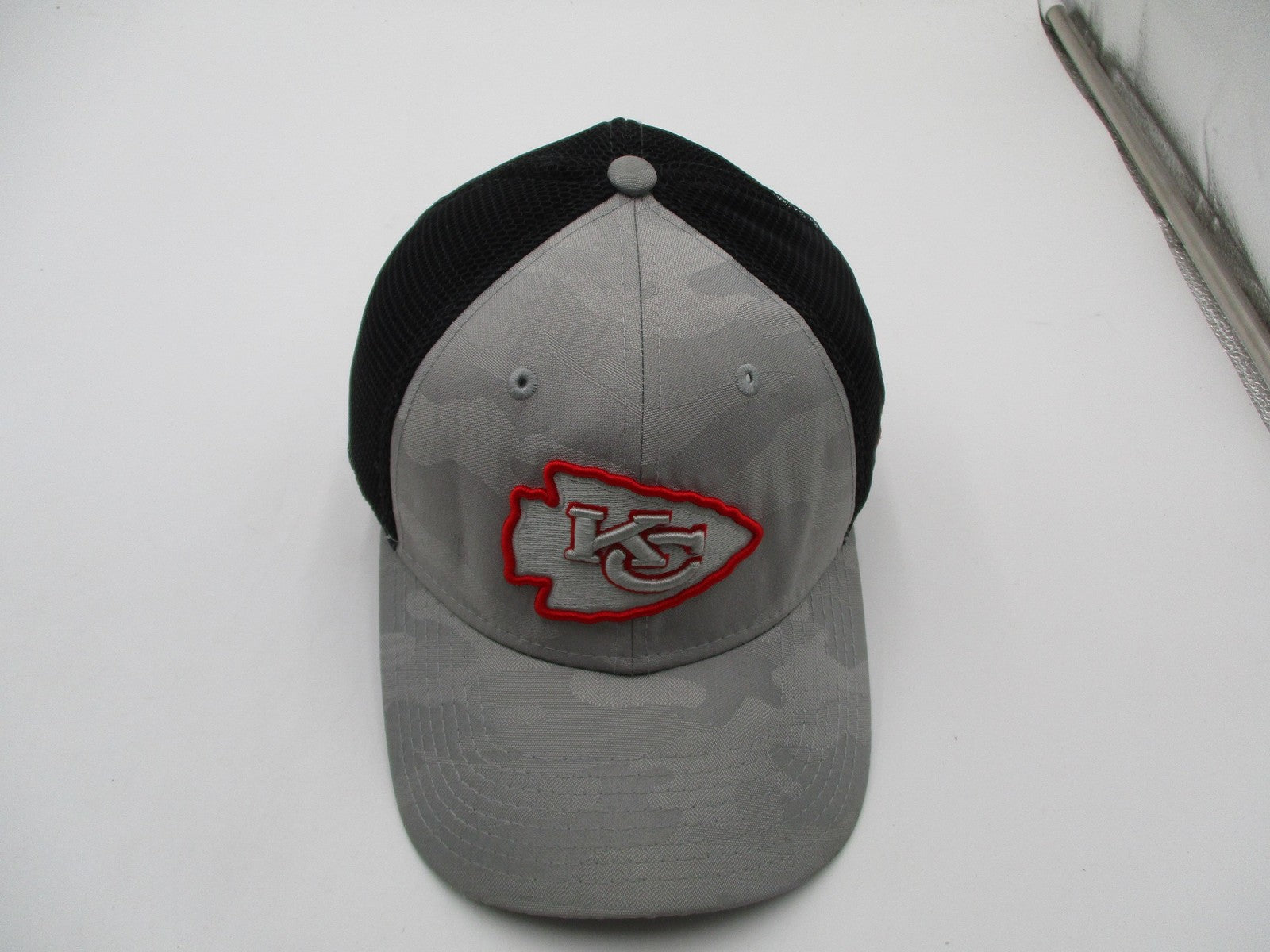 Kansas City Chiefs Hat Cap Fitted Gray Camo NFL Football New Era Mens Mesh2