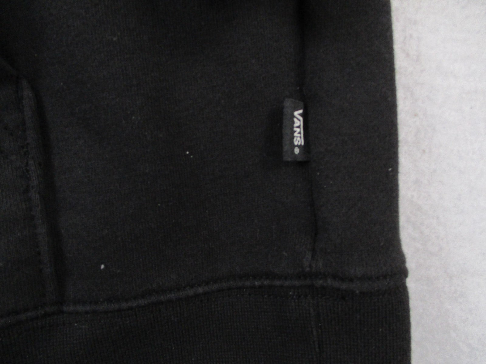 Vans Hoodie Mens Medium Black Pullover Fleece Sweatshirt Mushroom Graphic 16273