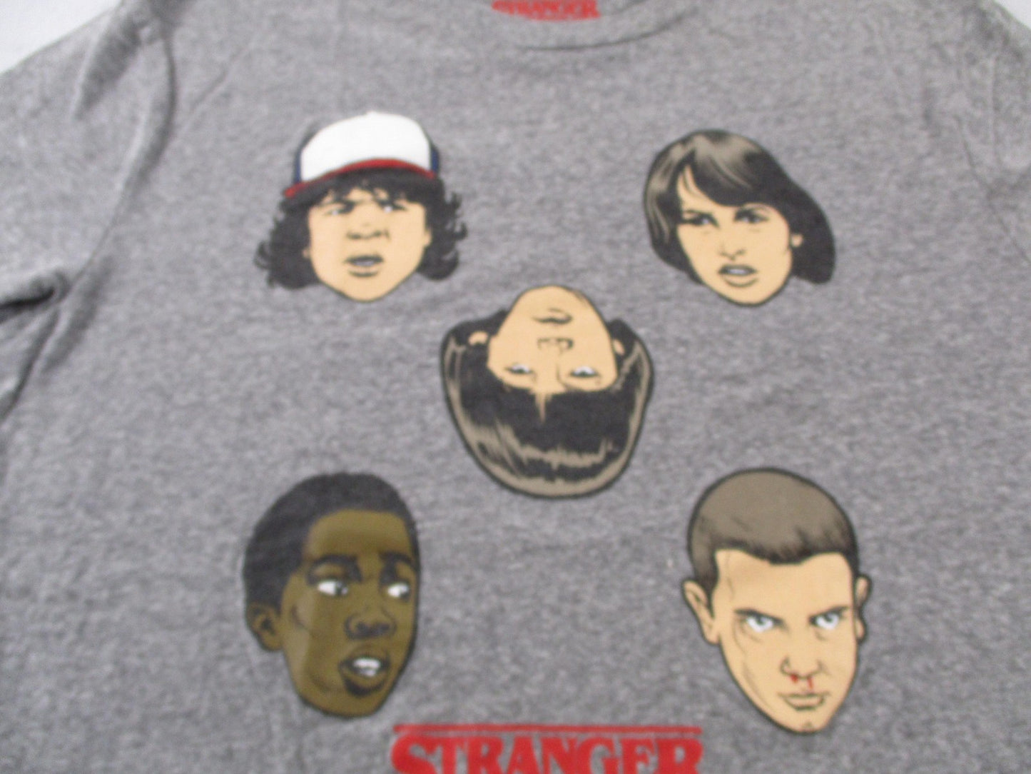 Stranger Things Shirt Mens Large Gray Cartoon Heads Logo Graphic Tee Netflix7