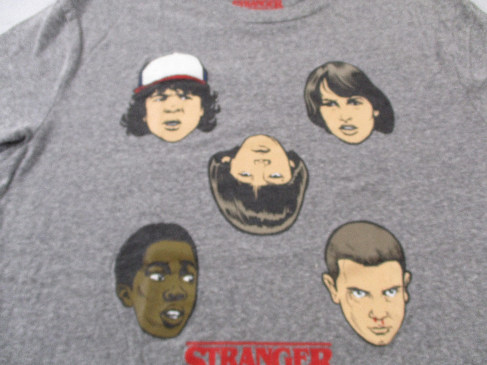 Stranger Things Shirt Mens Large Gray Cartoon Heads Logo Graphic Tee Netflix7