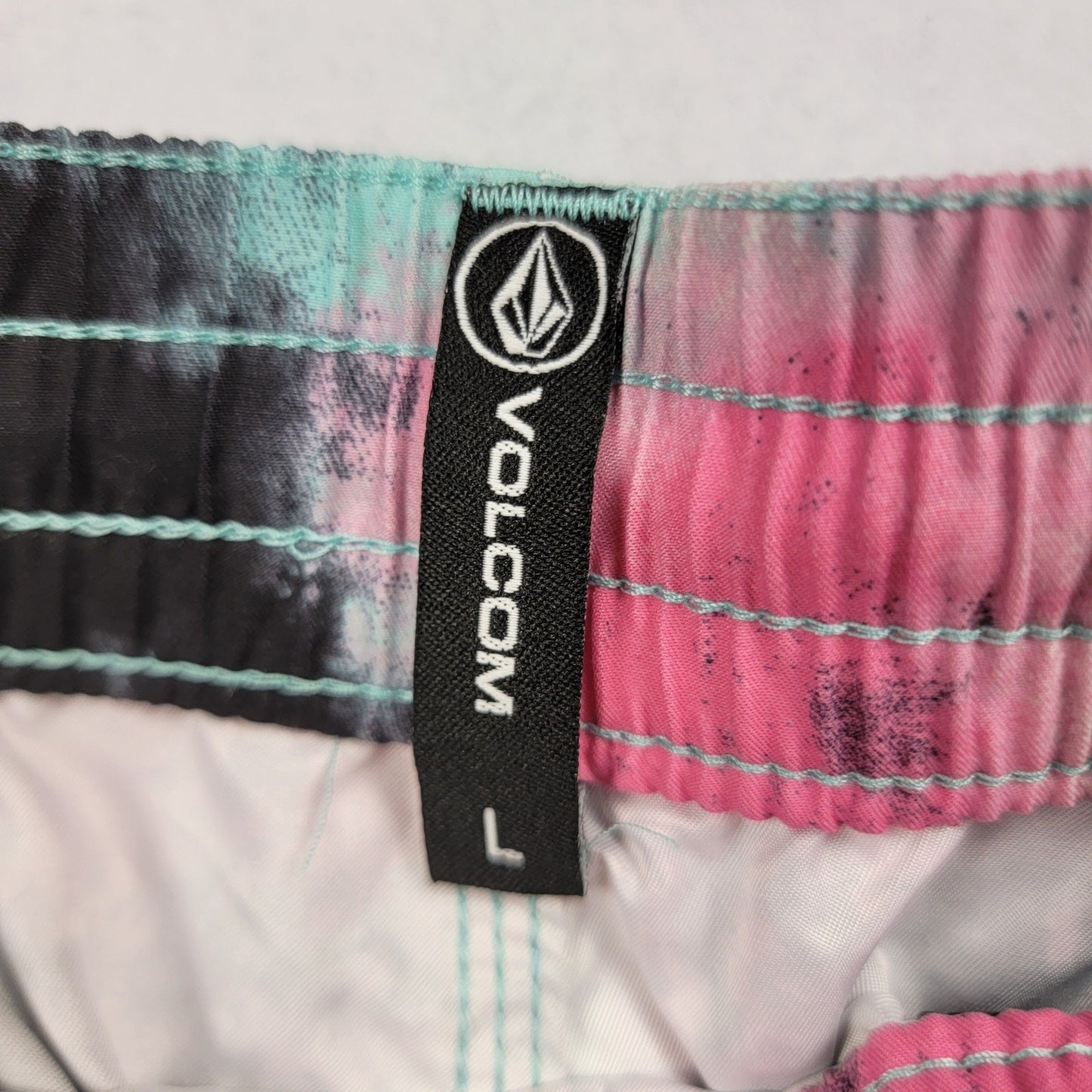 Volcom Tie Dye Elastic Waist Board Shorts Men’s Large Multicolor Swim Trunks NWT5