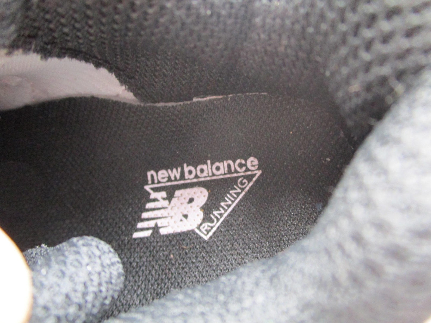 New Balance IC2002PL Shoes Kids Size 5 Purple 2002R Running Athletic Sneaker 1R75