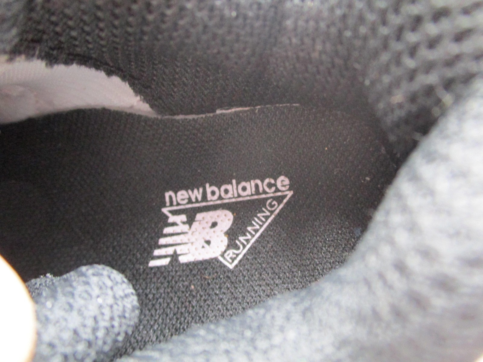 New Balance IC2002PL Shoes Kids Size 5 Purple 2002R Running Athletic Sneaker 1R75