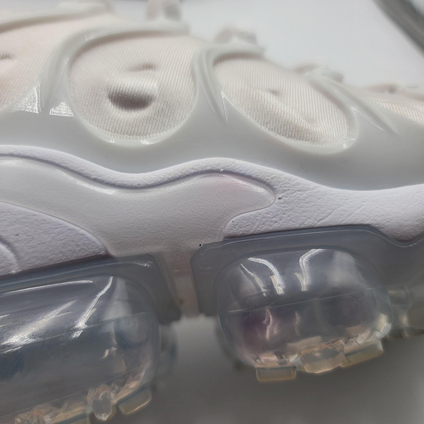 Nike Air VaporMax Plus Shoes Mens Size 13 White Running Sneakers 924453-100 1A37