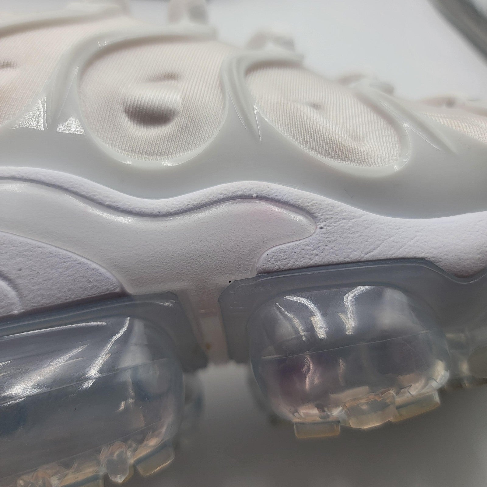 Nike Air VaporMax Plus Shoes Mens Size 13 White Running Sneakers 924453-100 1A37