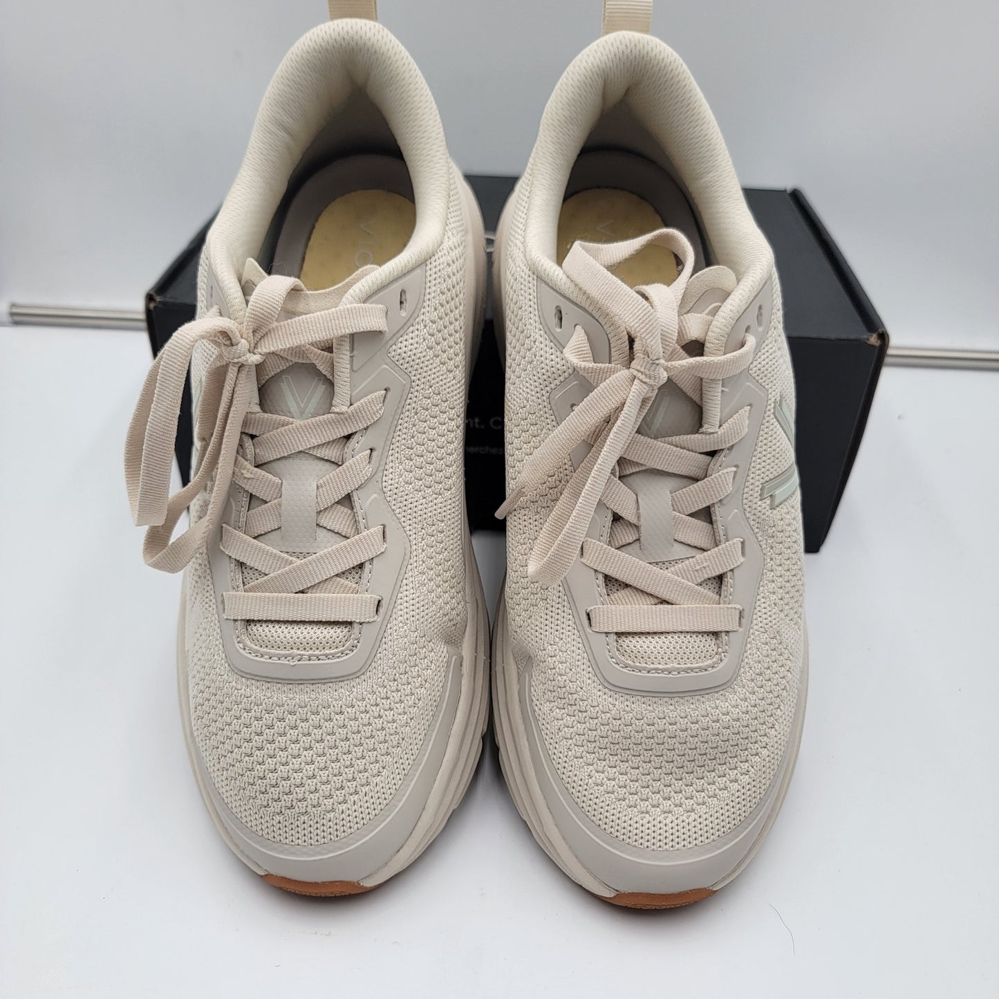 Vionic Walk Max Women's Lace Up Comfort Sneaker Cream  9.5 Wide3