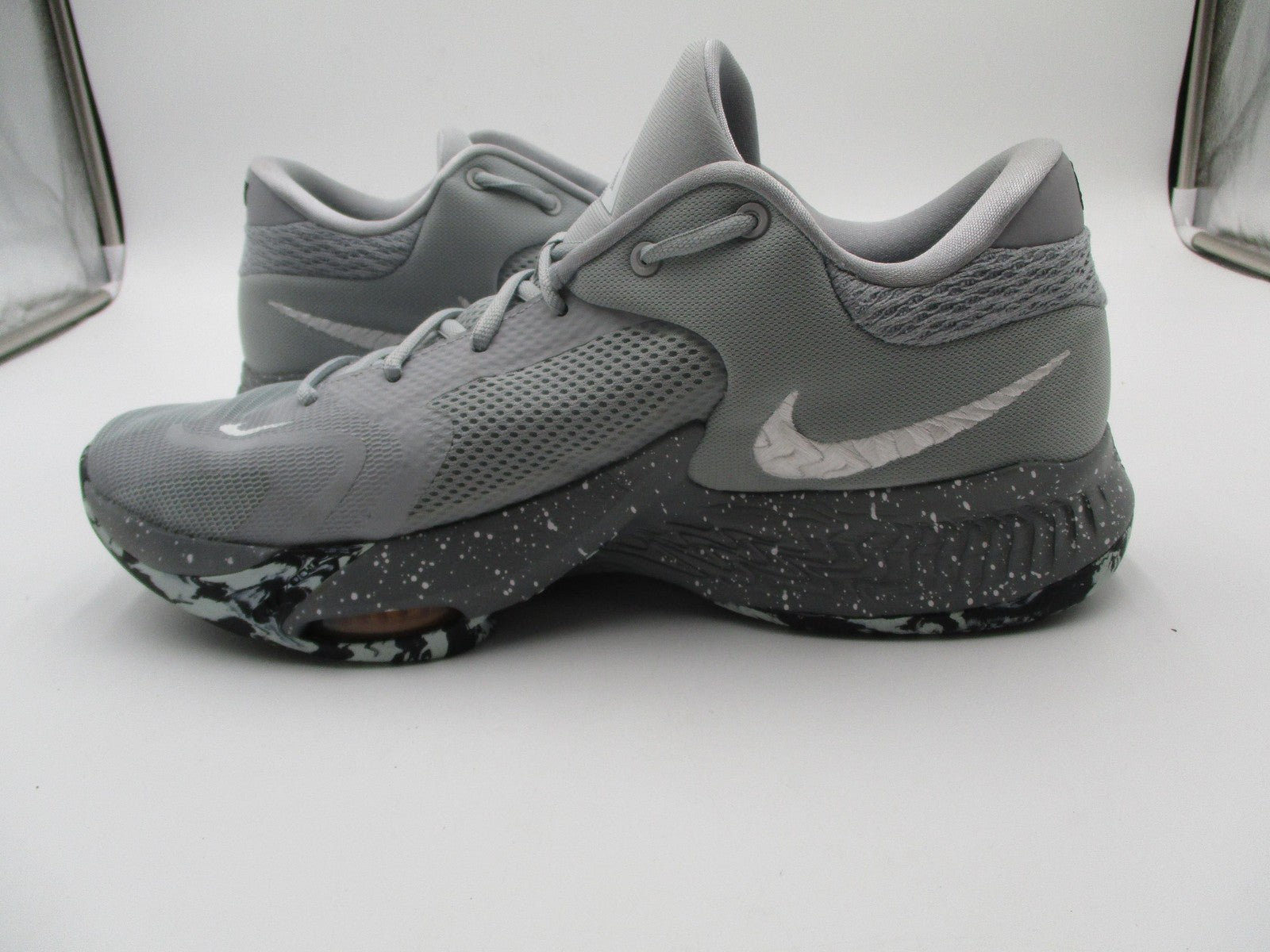 Nike Zoom Freak 4 Shoes Mens Size 13 Gray Low Top Basketball Sneakers DJ6149-0049