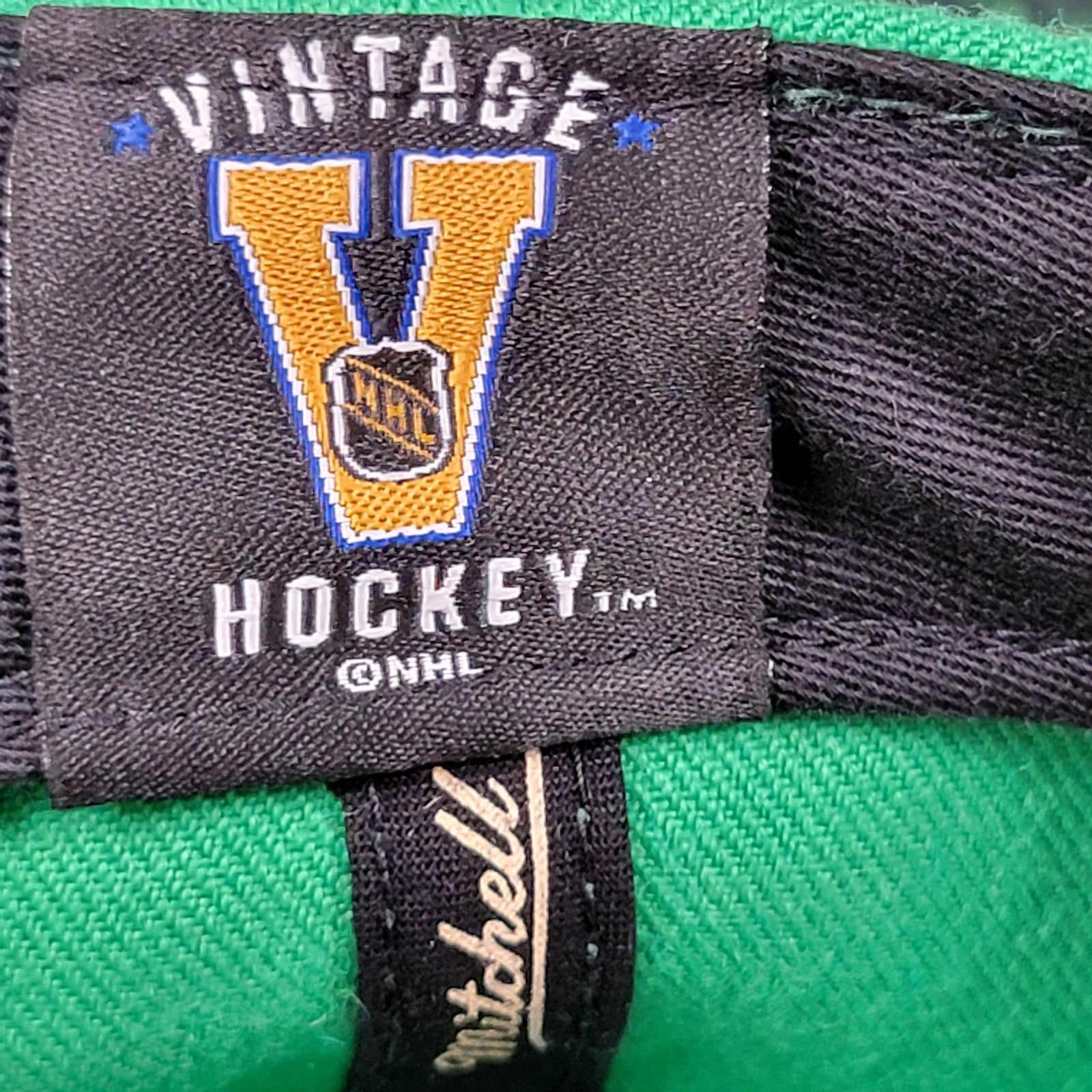 Minnesota Northstars NHL Mitchell & Ness Snapback  6