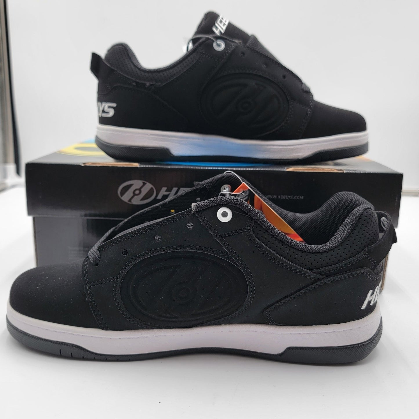 New Heelys Voyager Black  Size 7M / 8.5W  In Box!1