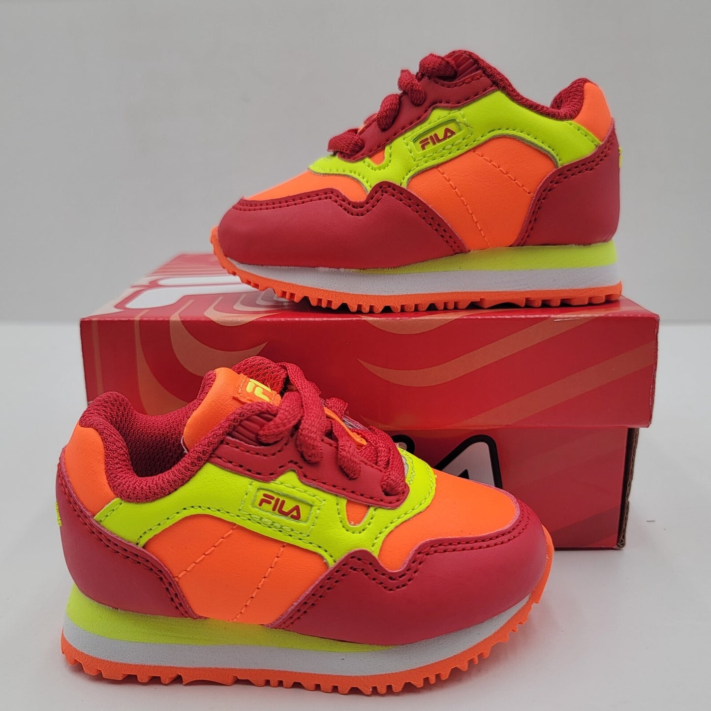 Fila Cress Color Block Kids Sz 4 Red/Orange/Yellow Athletic Sneaker 7RM02044-8321