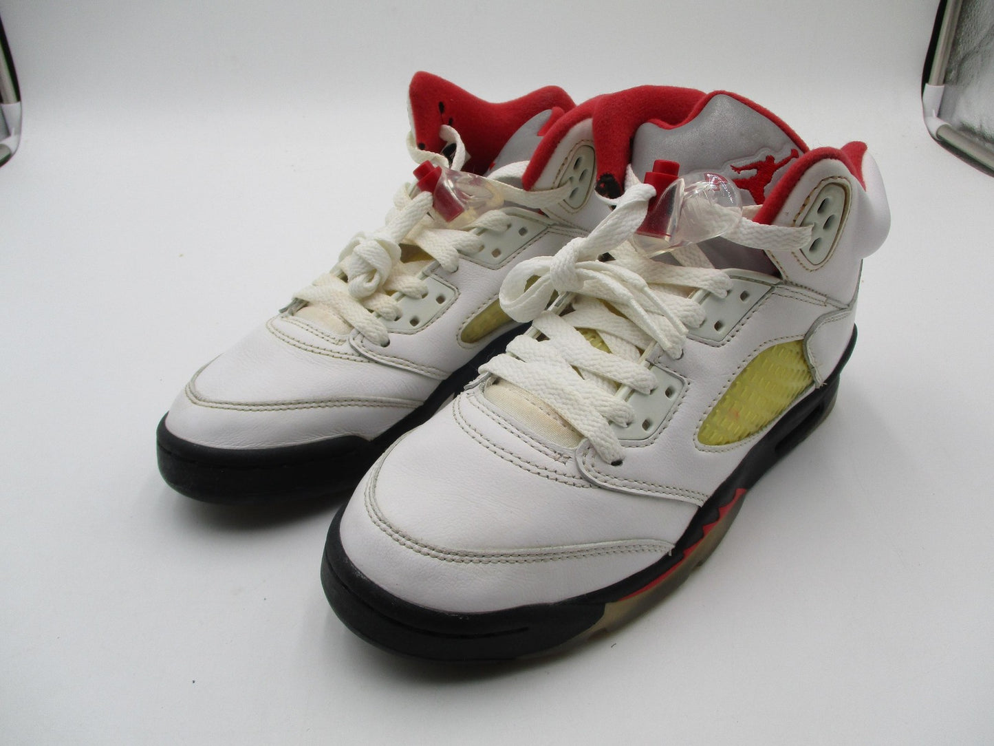 Nike Air Jordan 5 Retro Shoes Youth Size 5Y White Red Fire Red GS 440888-1010