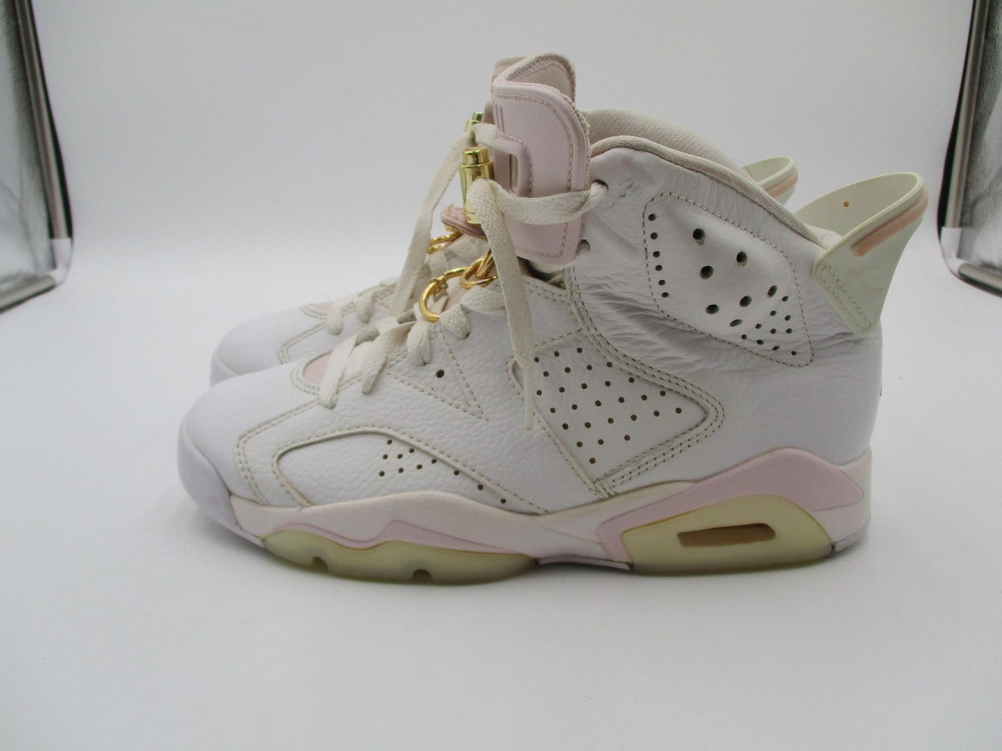 Air Jordan 6 Retro Gold Hoops Shoes Womens Size 7 White Pink Sneakers DH9696-1007