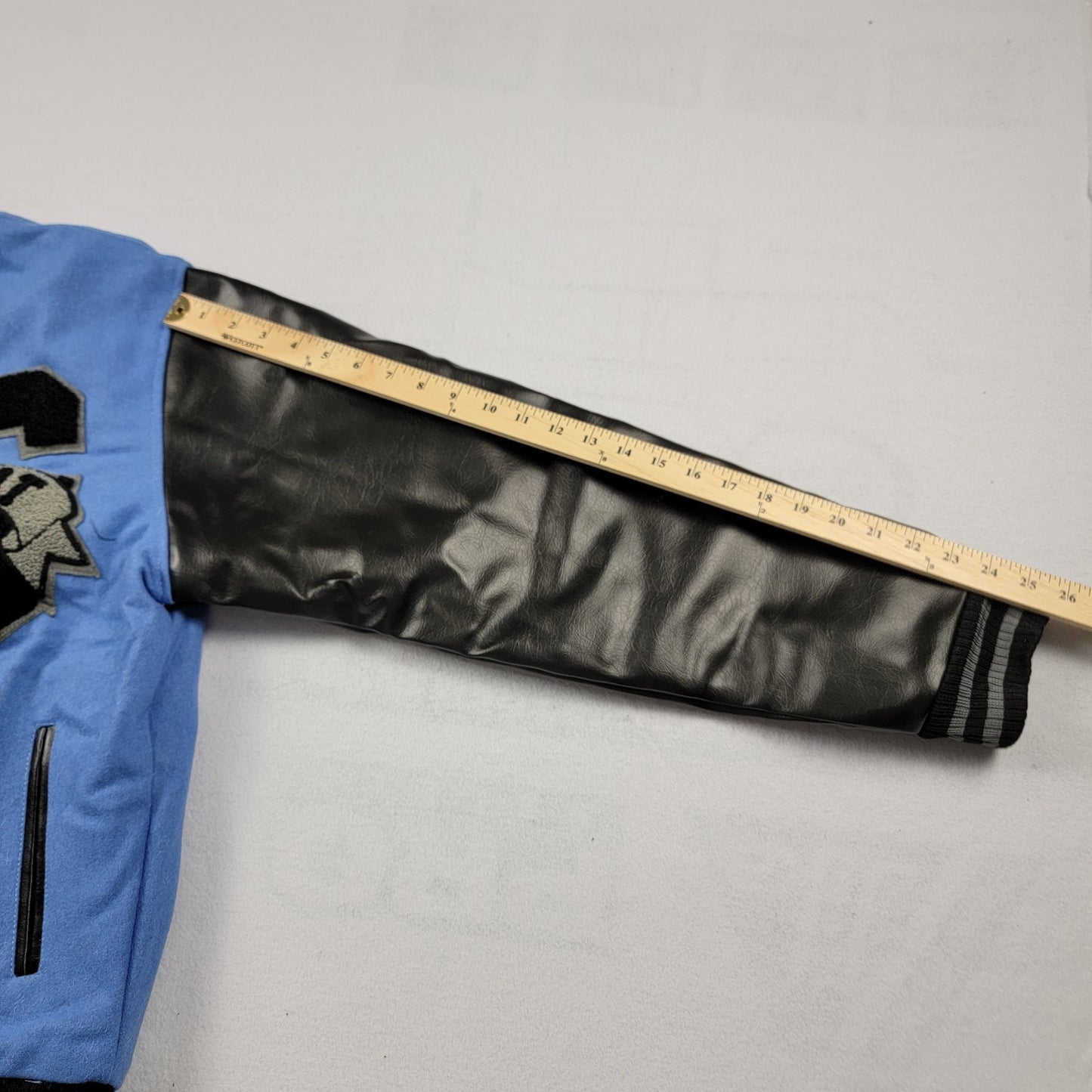 SneakGallery GOAT 23 Varsity Jacket Black Blue Leather Sleeves Size L NWT 7015