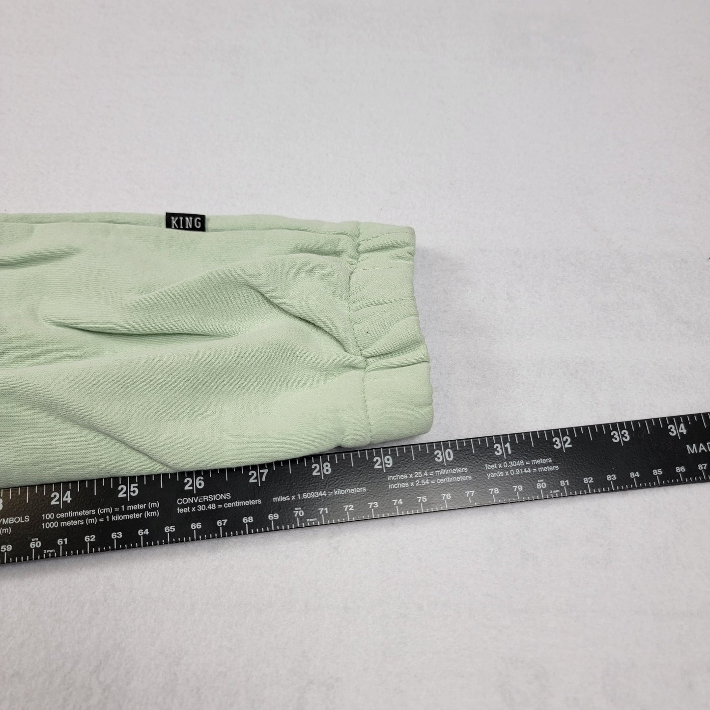 King Apparel Jogger Pants Green Size M Men’s Slim Fit Cuffed Hem Preowned