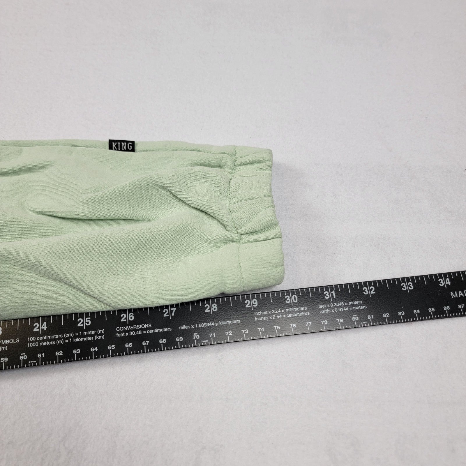King Apparel Jogger Pants Green Size M Men’s Slim Fit Cuffed Hem Preowned