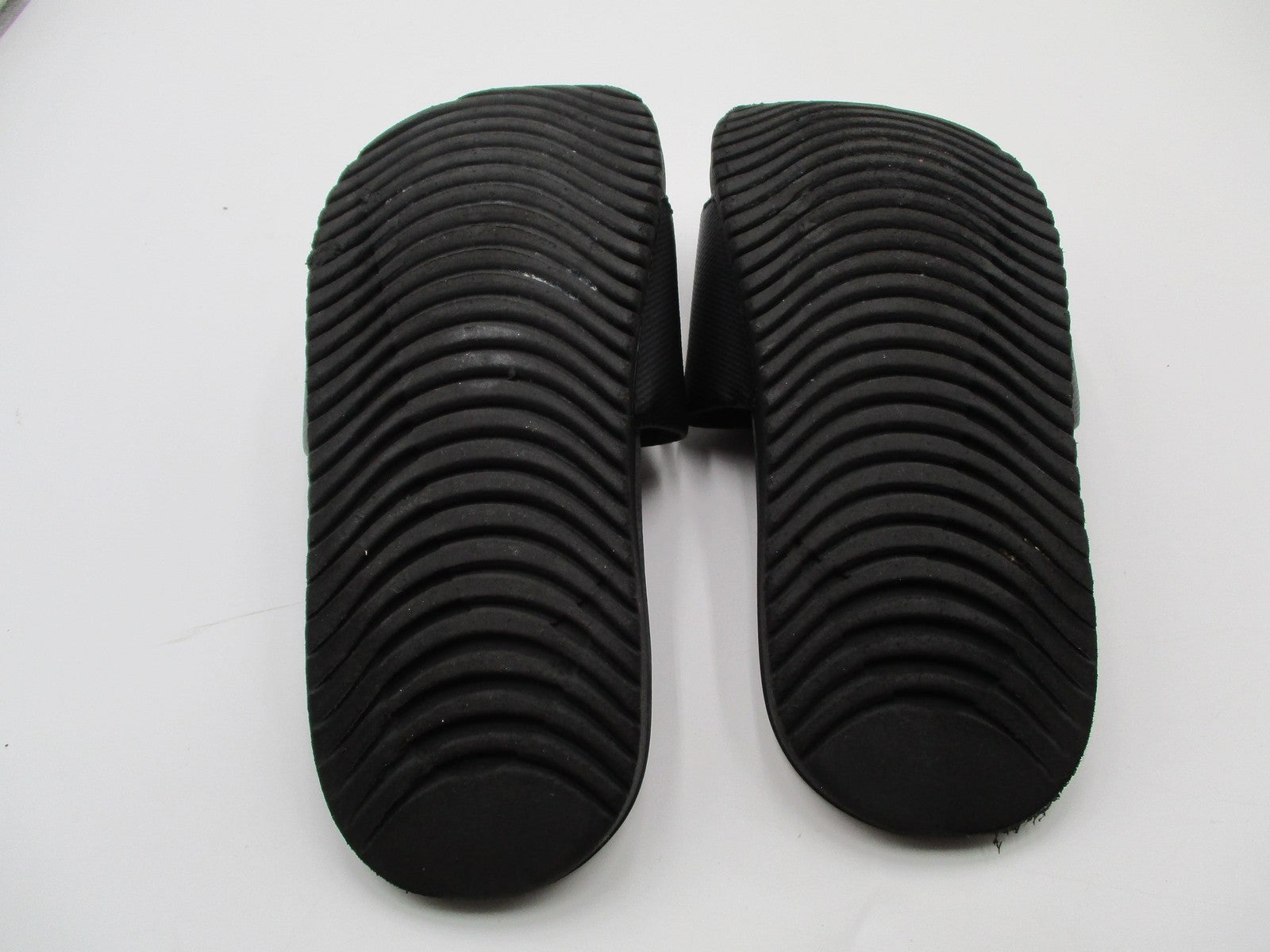 Nike Kawa Slide Shoes Youth Size 4Y Black Comfort Slide Sandals 819352-0016