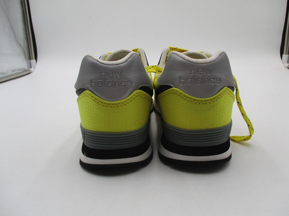 New Balance 574 Shoes Boys Size 4.5 Yellow Black Running Sneakers GC574WR22