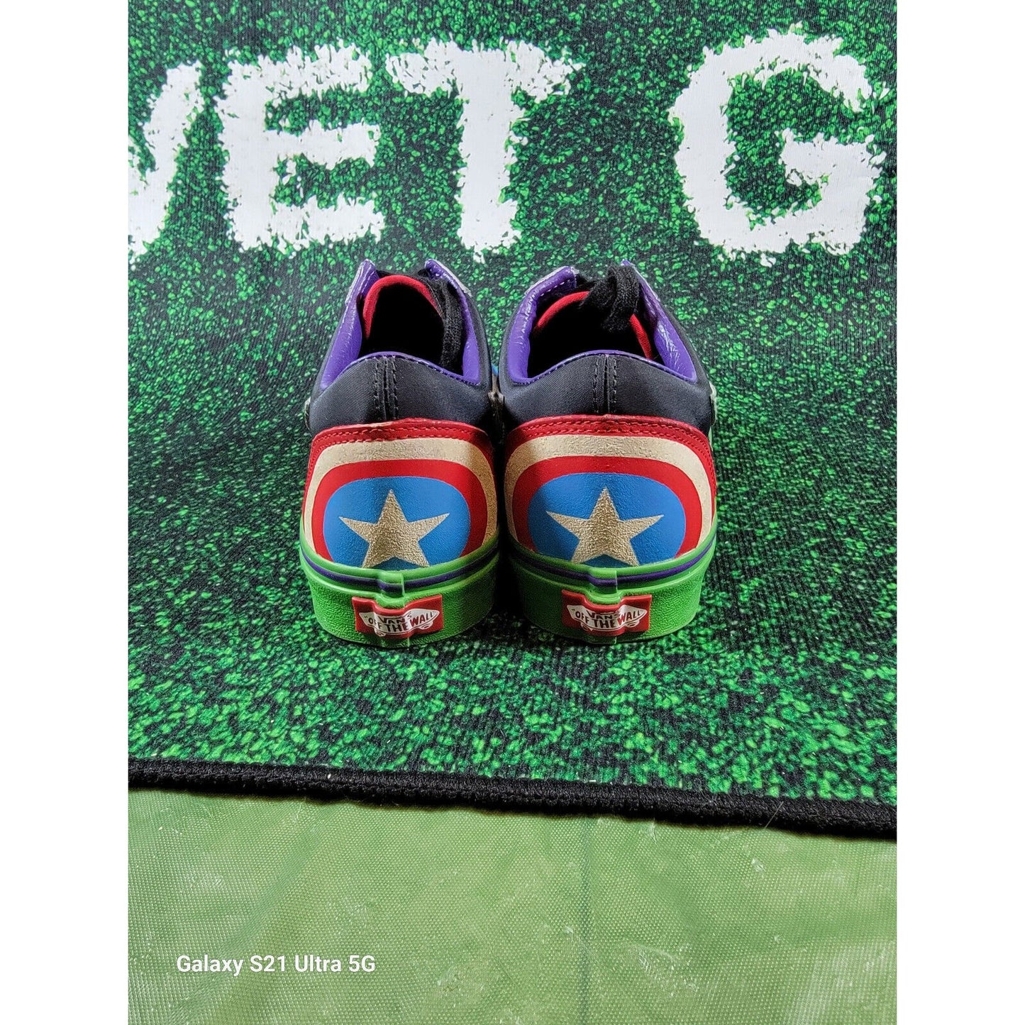 Size 9  VANS Old Skool x Marvel Avengers 20184