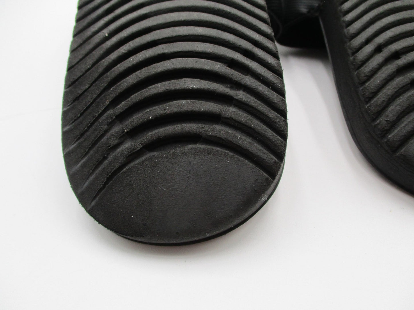 Nike Kawa Slide Shoes Youth Size 4Y Black Comfort Slide Sandals 819352-0017