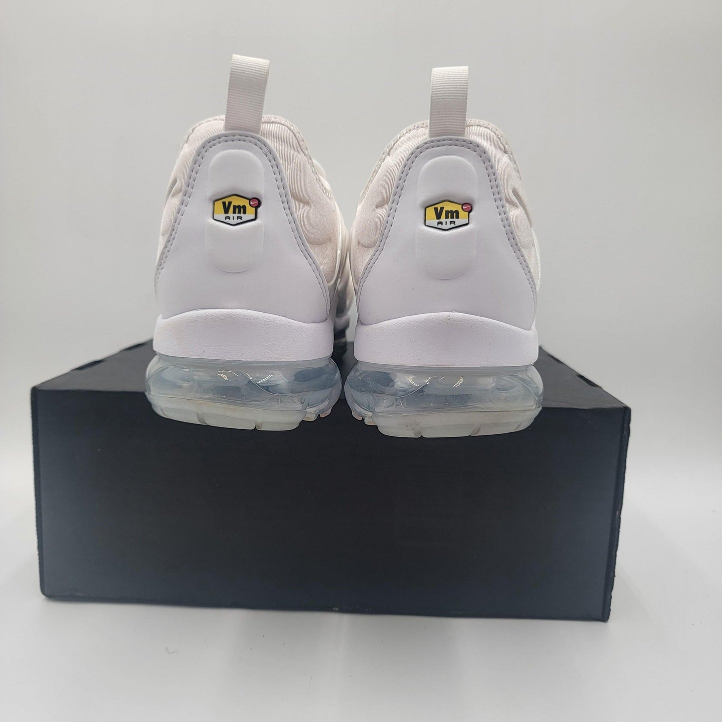 Nike Air VaporMax Plus Shoes Mens Size 13 White Running Sneakers 924453-100 1A33