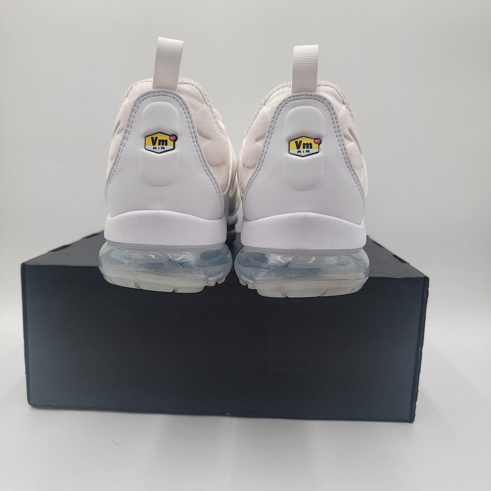 Nike Air VaporMax Plus Shoes Mens Size 13 White Running Sneakers 924453-100 1A33