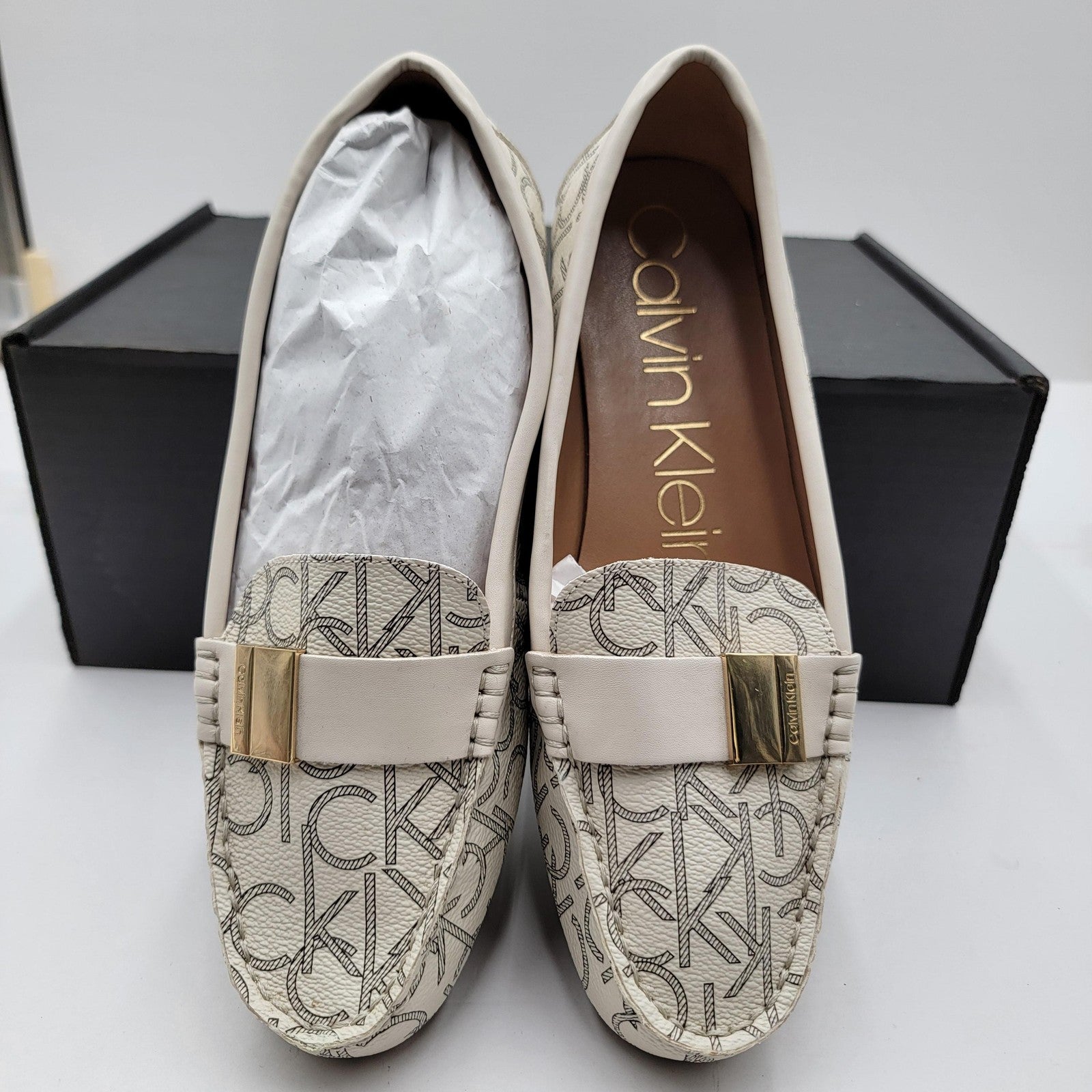 Calvin Klein Shoes Womens Size 9.5 Logo Loafers Beige White Lisa 34E9870