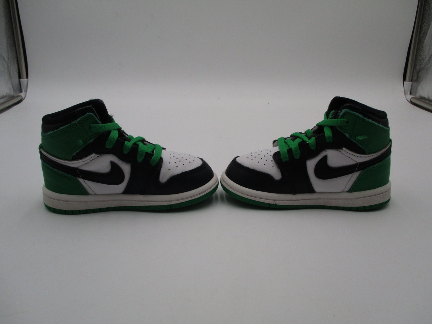 Nike Kids Sneaker Bundle – Royal Blue/Black & Green/White – Sizes 7C + 7Y (1A8)4
