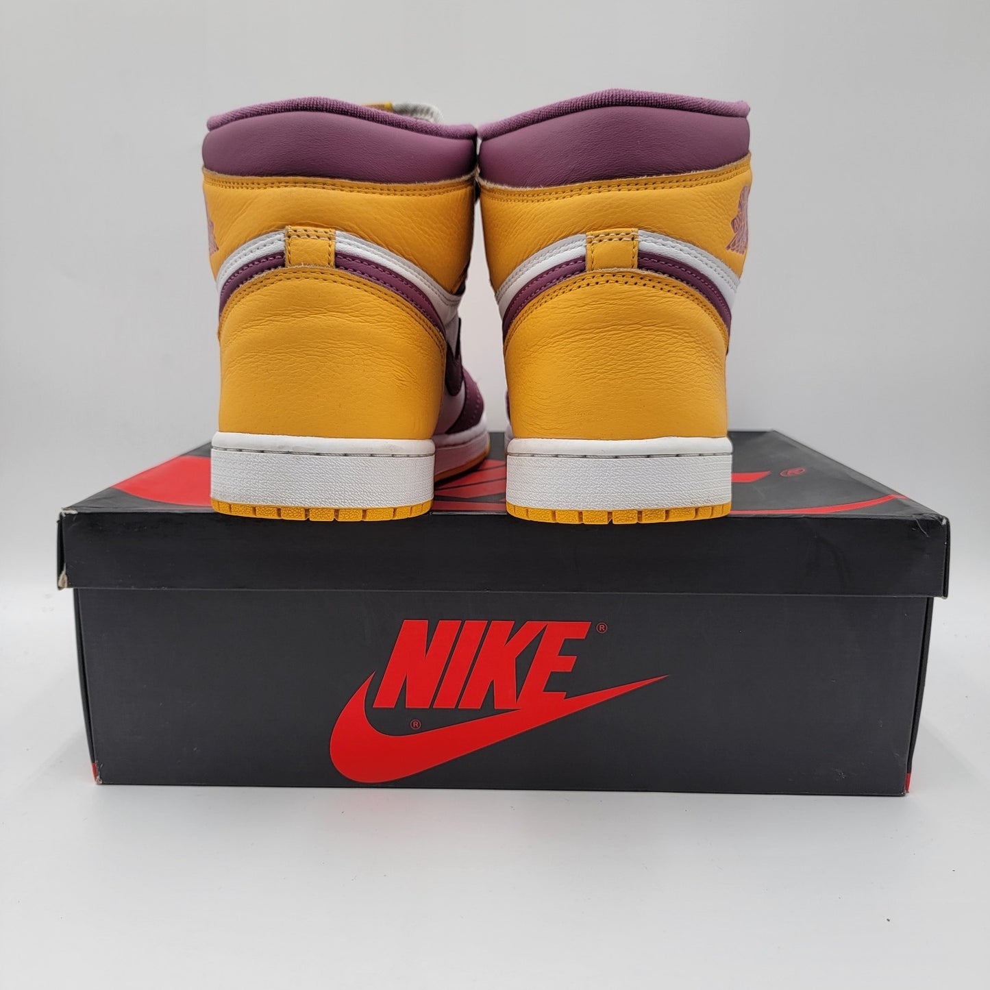 Air Jordan 1 Retro High OG Brotherhood 555088-706 Men's 11 OG All Preowned3