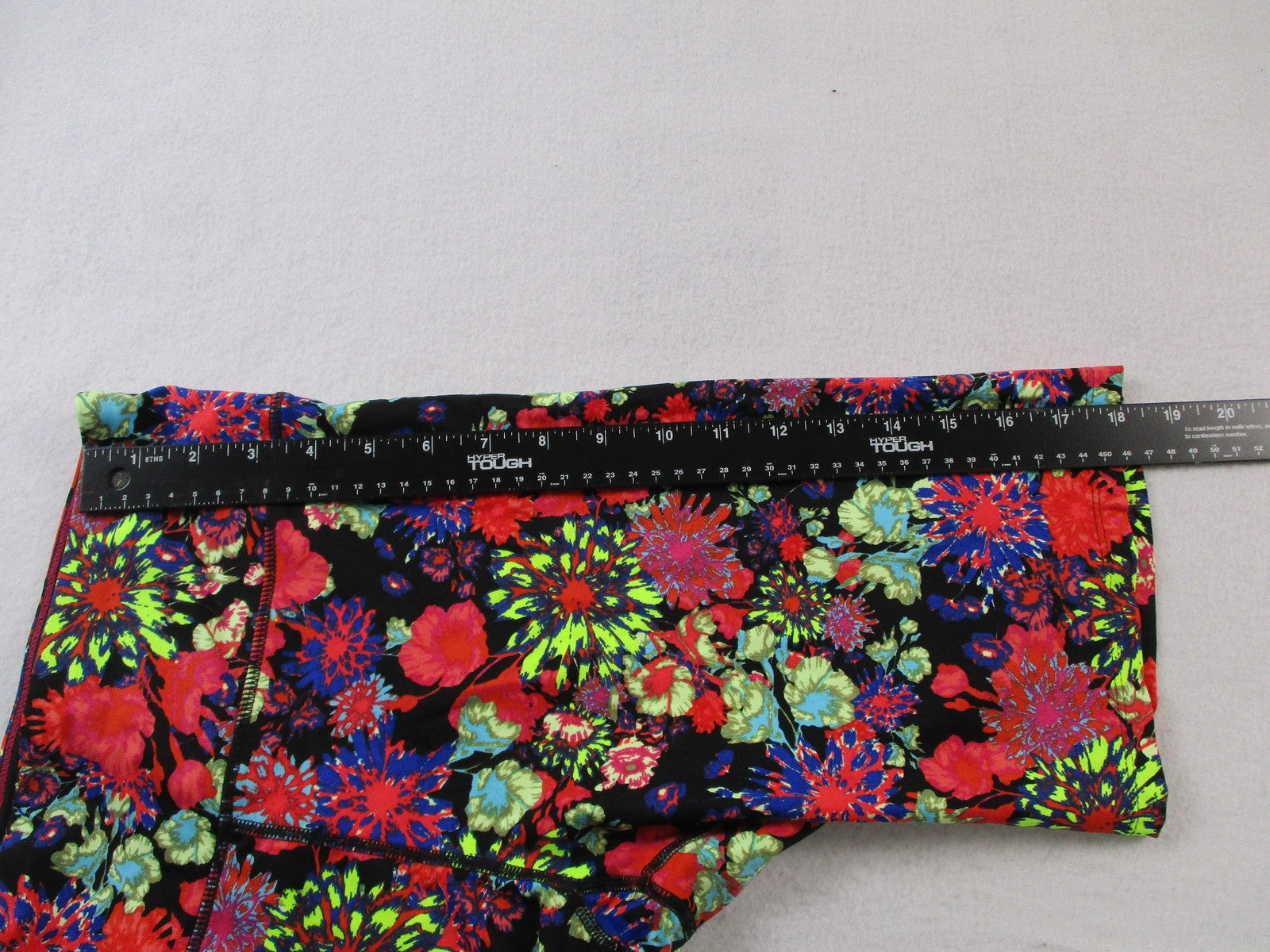 Calvin Klein Bike Shorts Womens Large Floral 9 Inseam PFMS8612 Activewear 14508