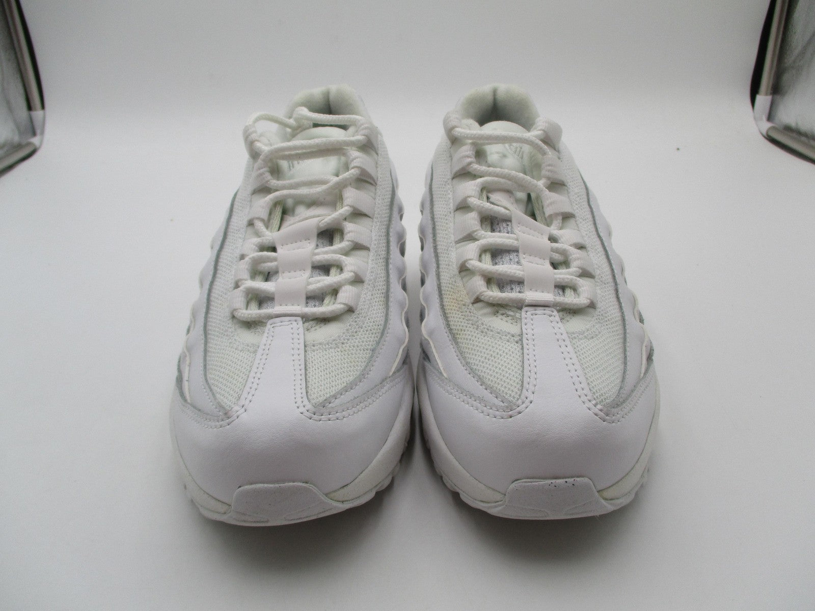 Nike Air Max 95 Shoes Youth Size 6.5Y Triple White Leather Sneakers CJ3906-1001