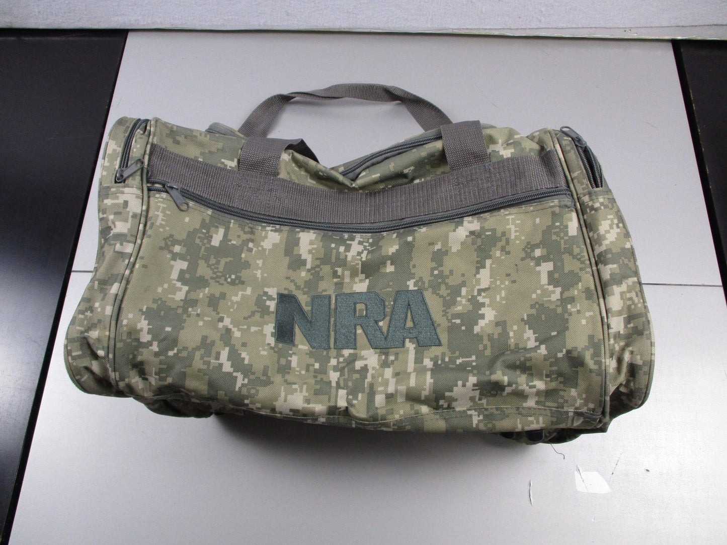 NRA Green Camouflage 20" Duffle Bag Polyester Travel Gym Gear Soft Case Mens0
