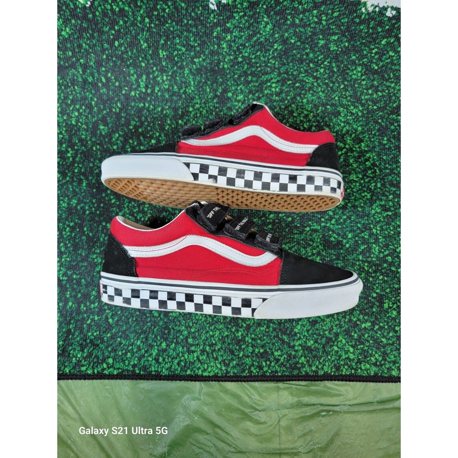 Size 7.5  VANS Old Skool V 'Logo Pop' Checkered Mid Sole VN0A3D29TKC4