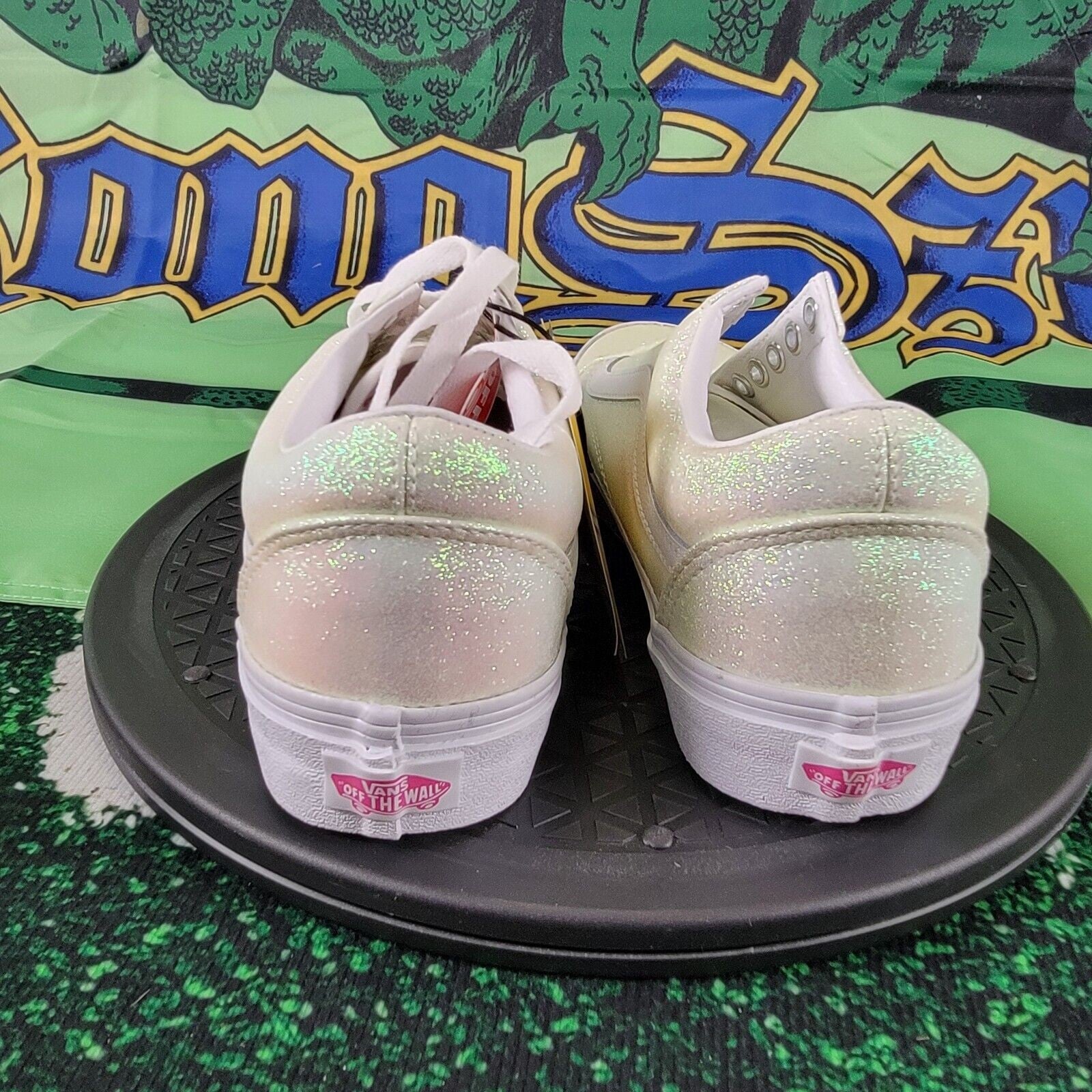 Vans Adult Old Skool Sneakers Size M7 W8.5 Color Pink/True White UV Activated2