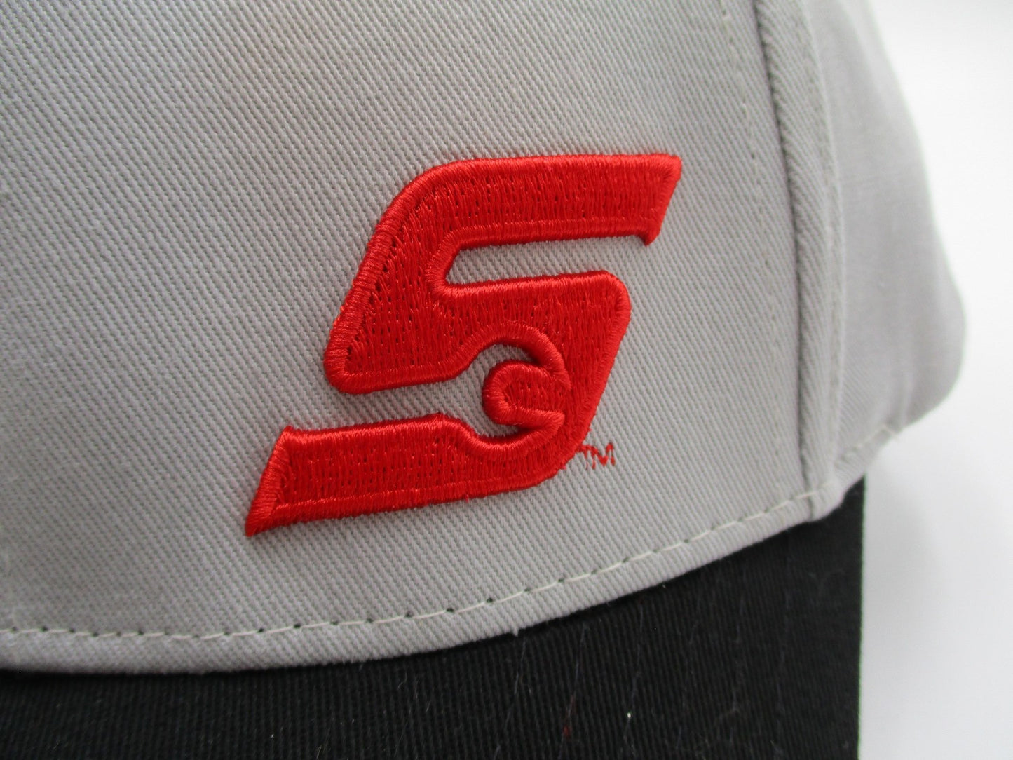 Snap-on Hat Cap Fitted Mens XL Gray Black Red Embroidered Logo Baseball Twill1