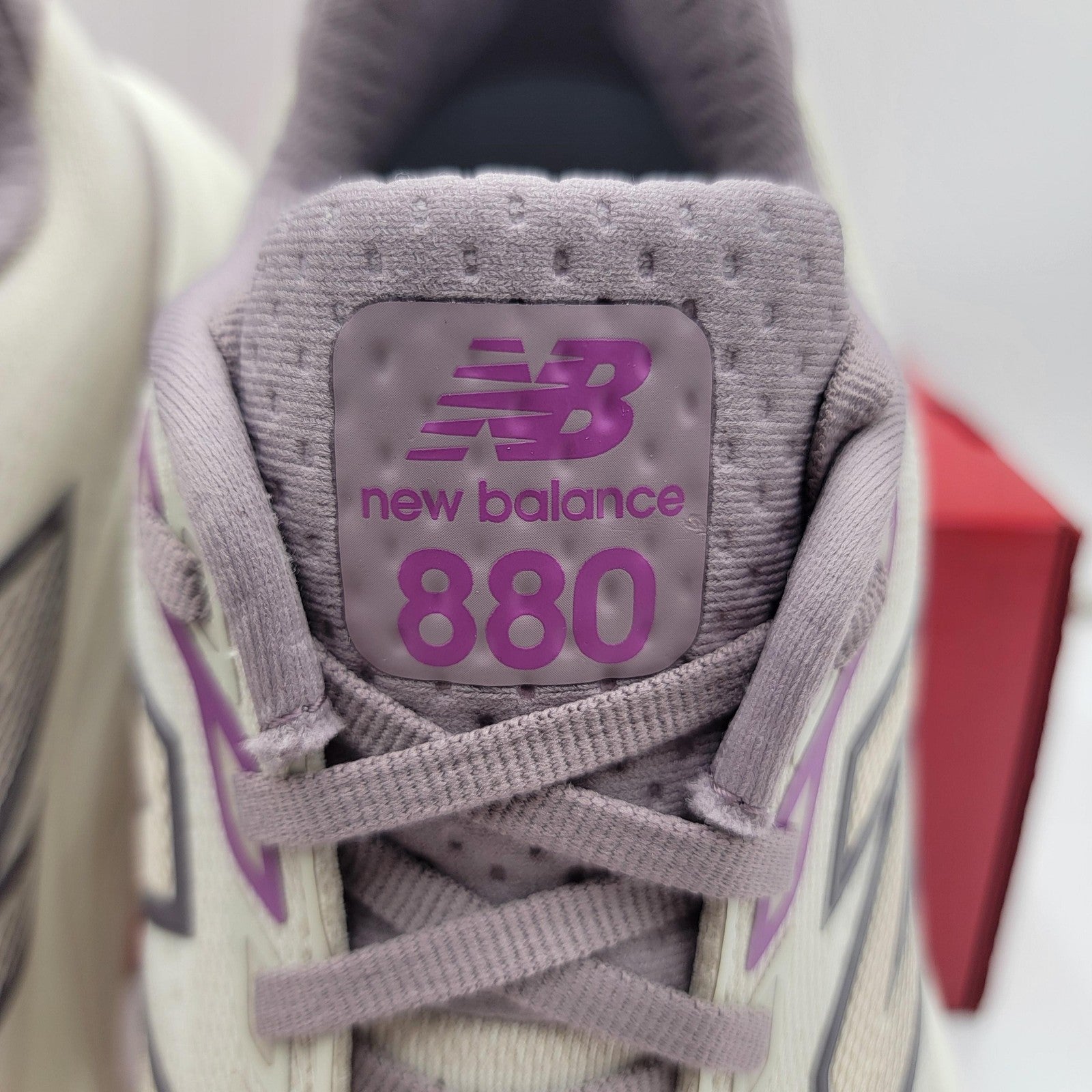 New Balance 880 Womens Size 6.5 White Purple Fresh Foam X Running Sneakers
