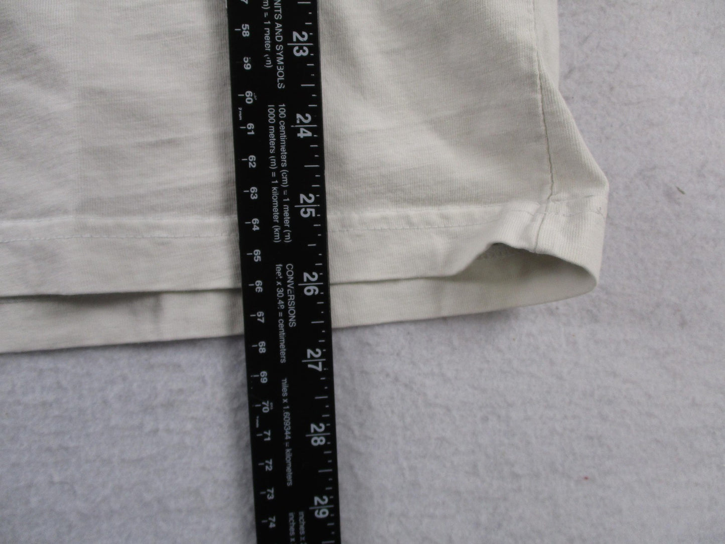 Market Shirt Mens Medium White Smiley Door A Bright Home Graphic Tee Back Print7