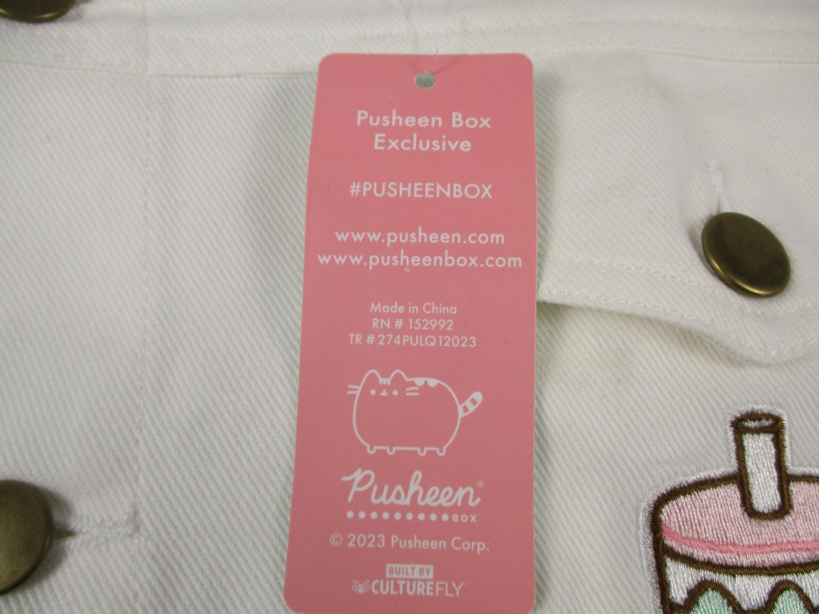 Pusheen Box Denim Jacket Womens L White Boba Cat Bubble Tea New Embroidered 13249
