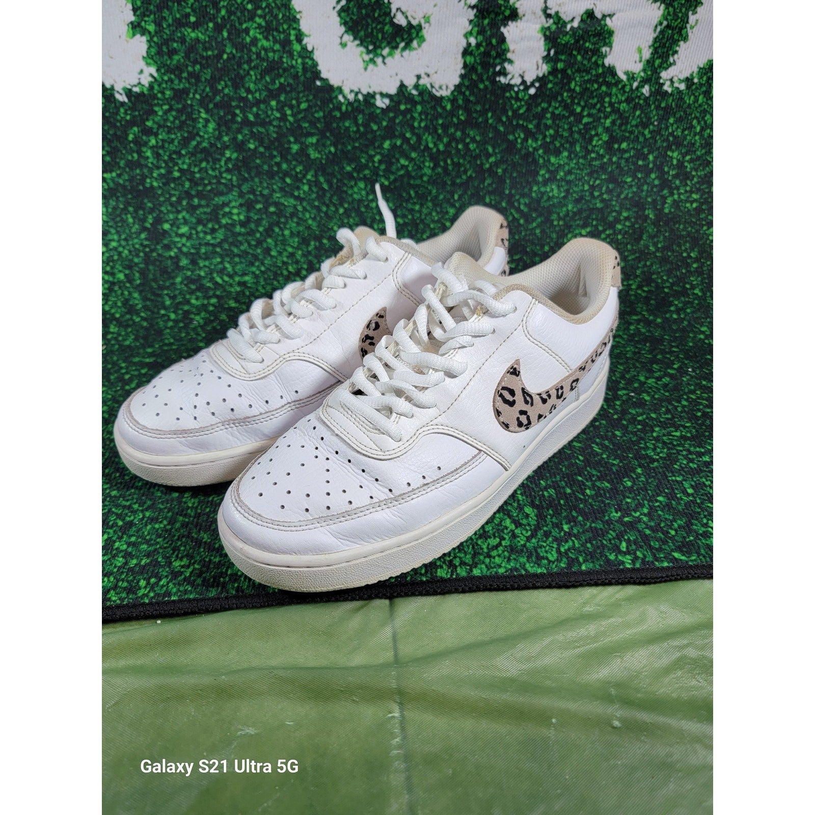 Nike Wmns Court Vision Low 'Leopard Swoosh  White' Sz 8.5 DD96651000