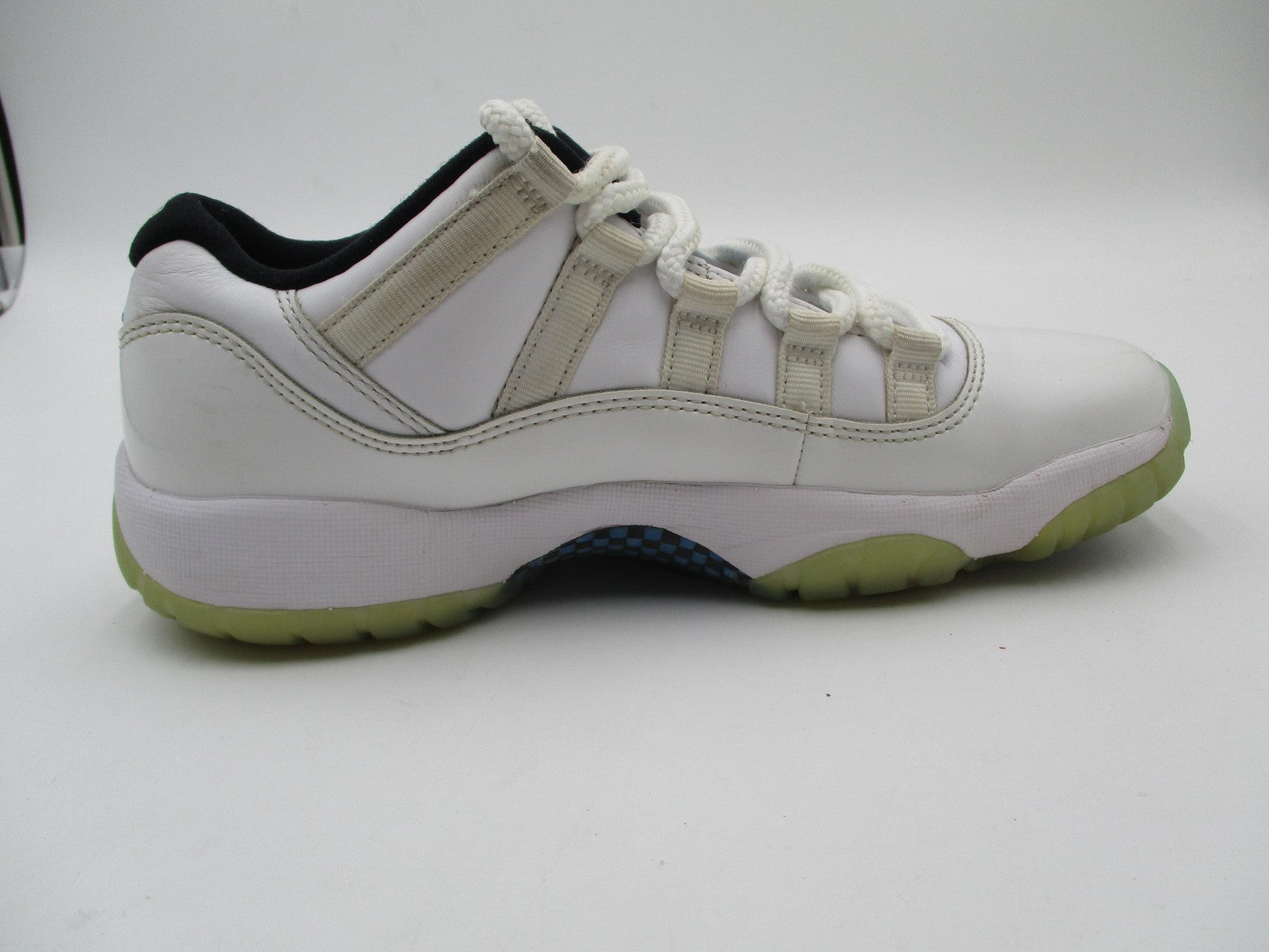 Air Jordan 11 Retro Low Shoes Youth Size 5.5Y White Legend Blue 528896-1176