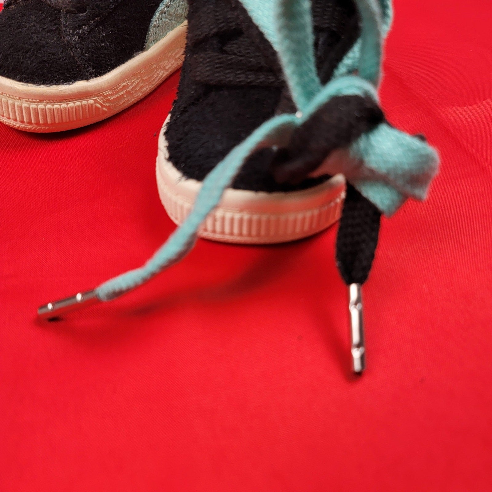 Puma Suede Diamond Supply Company Black/Diamond Blue Sz 4C 365712 01 1