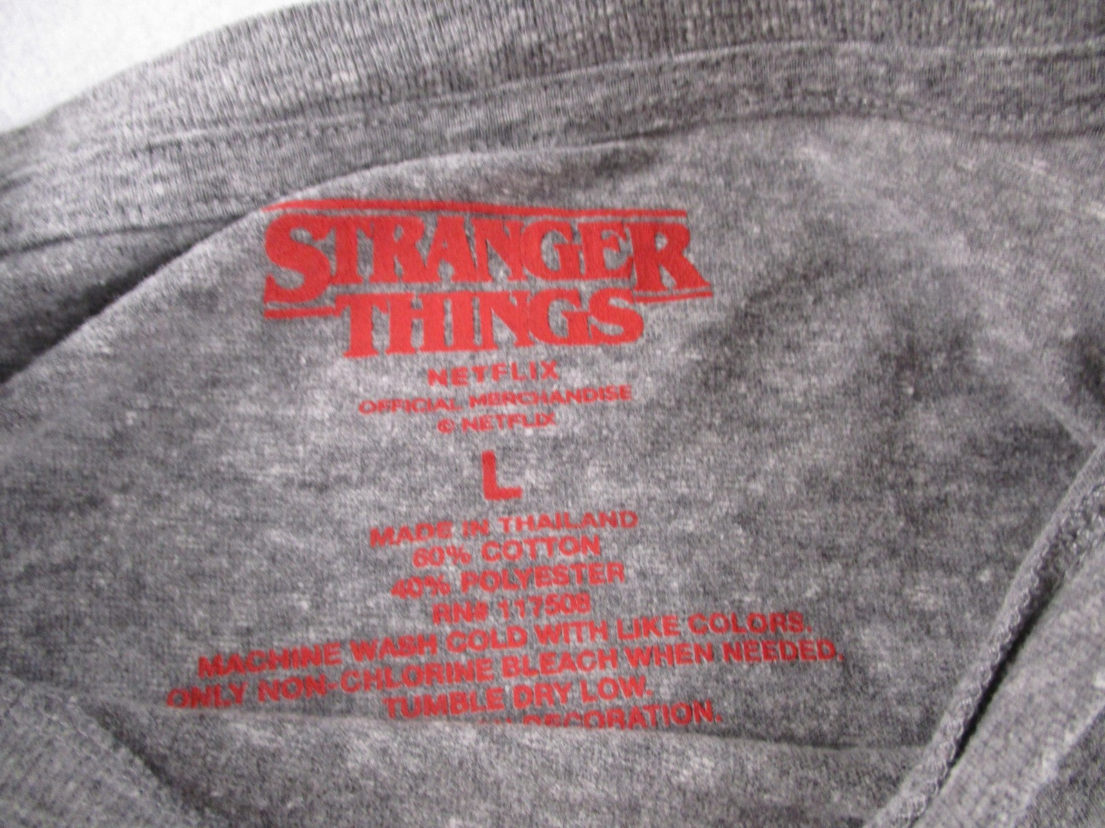 Stranger Things Shirt Mens Large Gray Cartoon Heads Logo Graphic Tee Netflix2