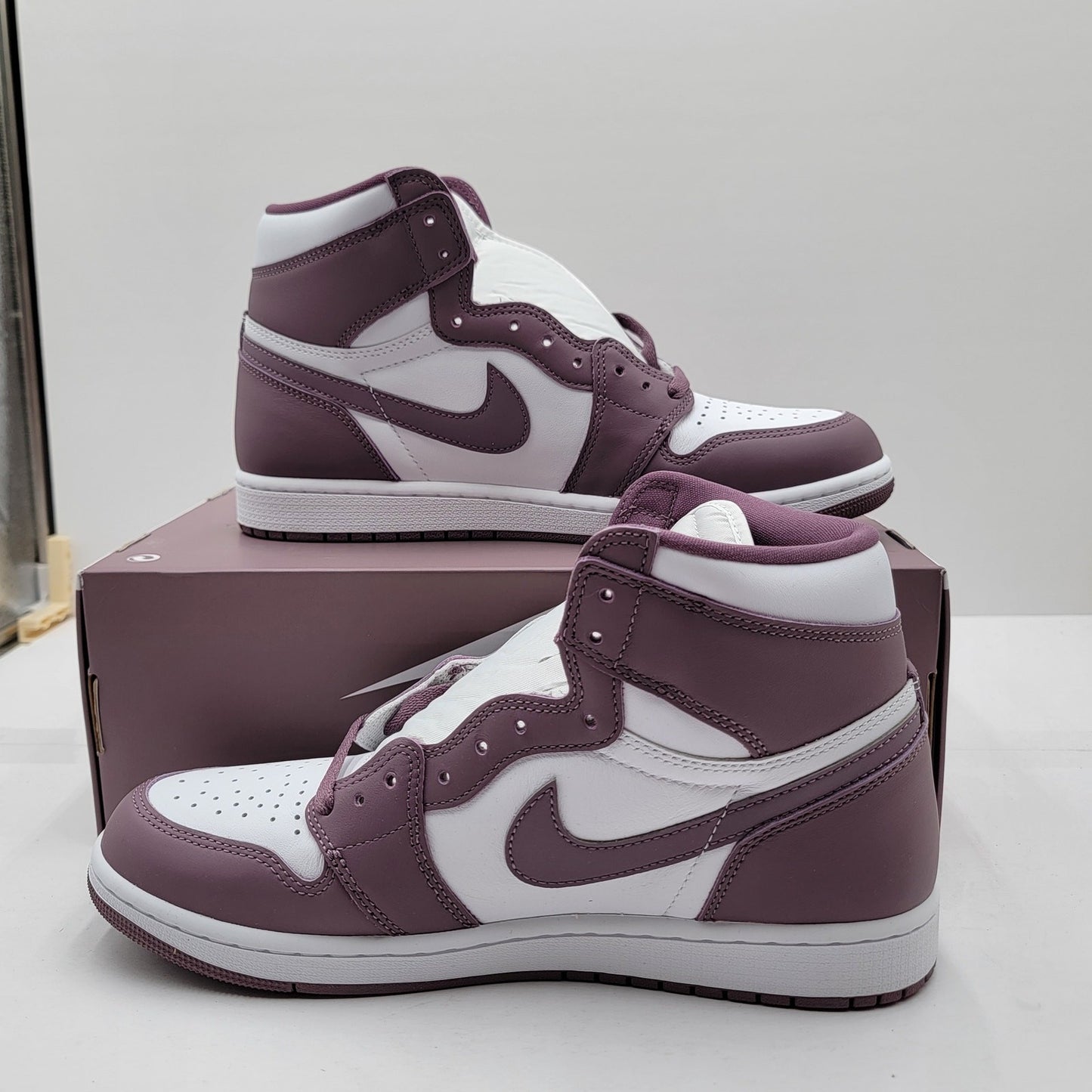 Nike Air Jordan 1 Retro High OG Mauve - Men's Size 101