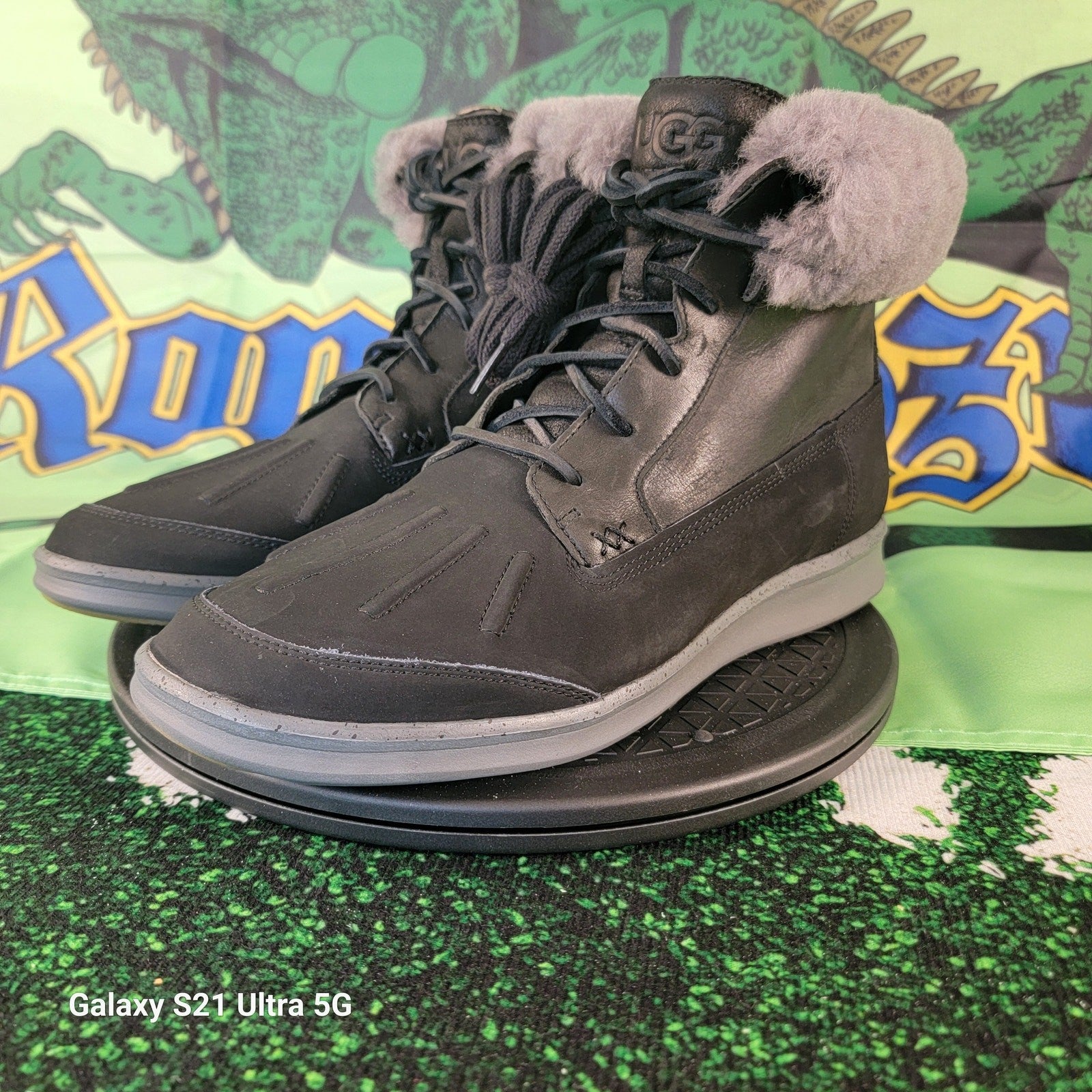UGG Mens Roskoe waterproof Leather Boots 1012204  Black size 11.50