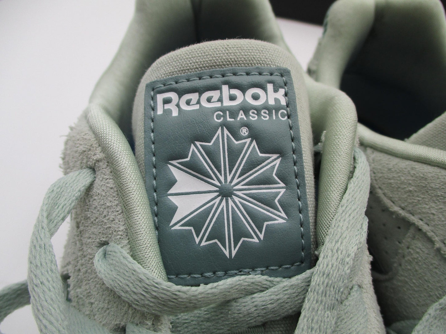 Reebok Classic Harman Shoes Womens Size 9 Mint Green Suede Gum Teal DV7058 1F69