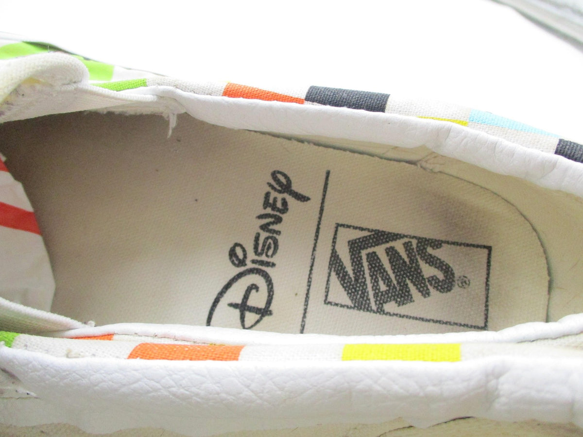 Vans Disney Classic Slip-On Shoes Mens Size 11 Multicolor Mickey Cartoon 72135614