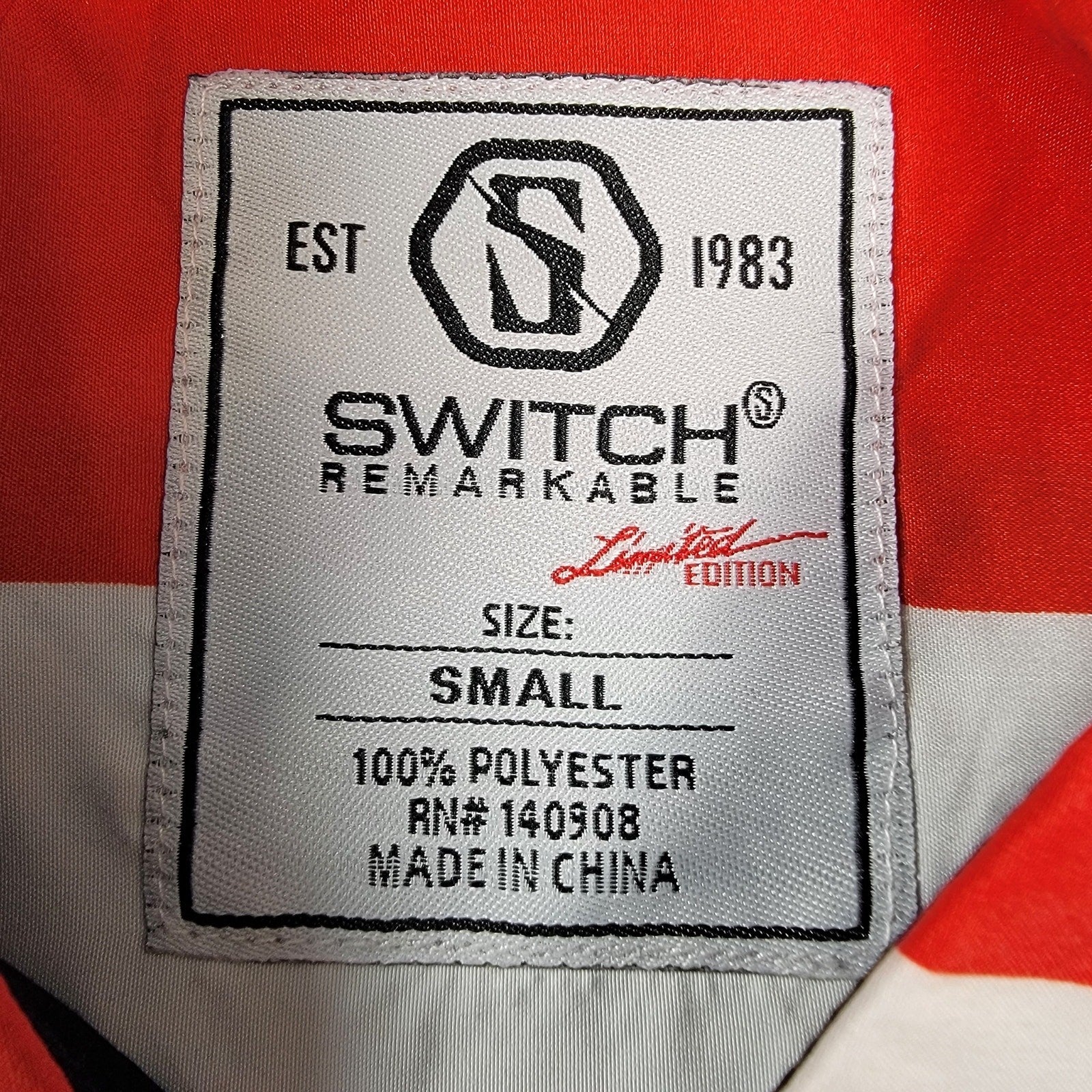Men's Switch MultiStripe Short Sleeve Buttondown Red/White/Blue Sz S NWT
