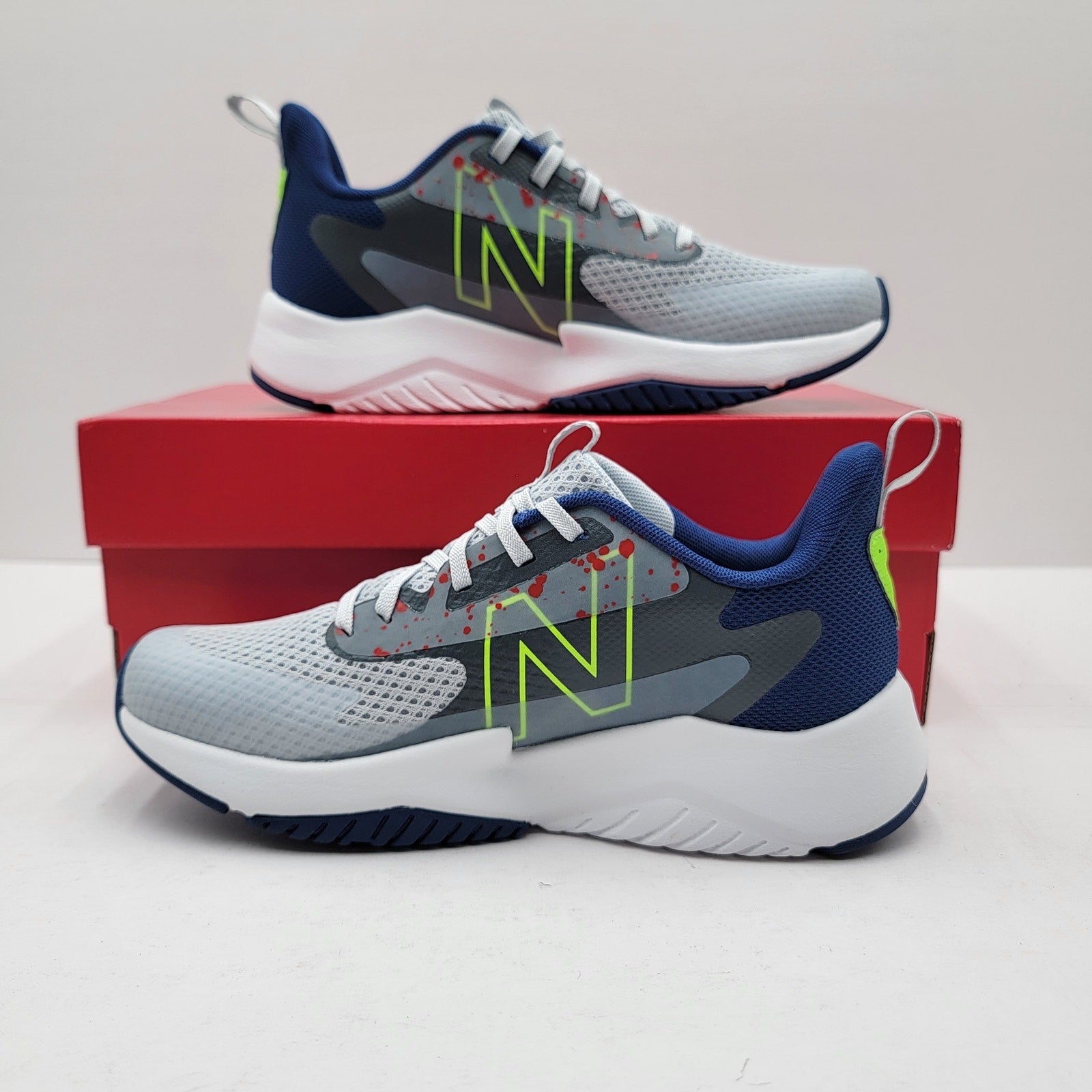 New Balance Rave Run v2 Paint Splatter  Size 4 Big Kid GKRAVKG21